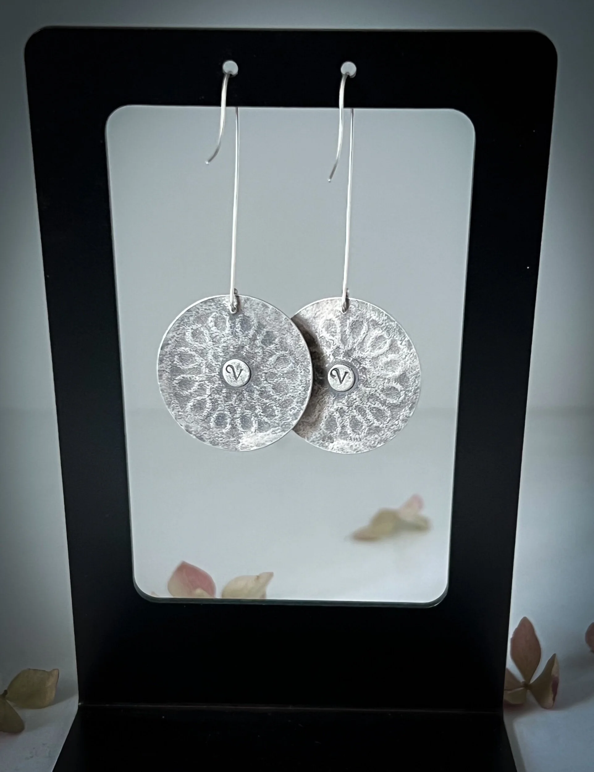 BA5E57C6-0319-4315-BEF3-E9523F3AD941