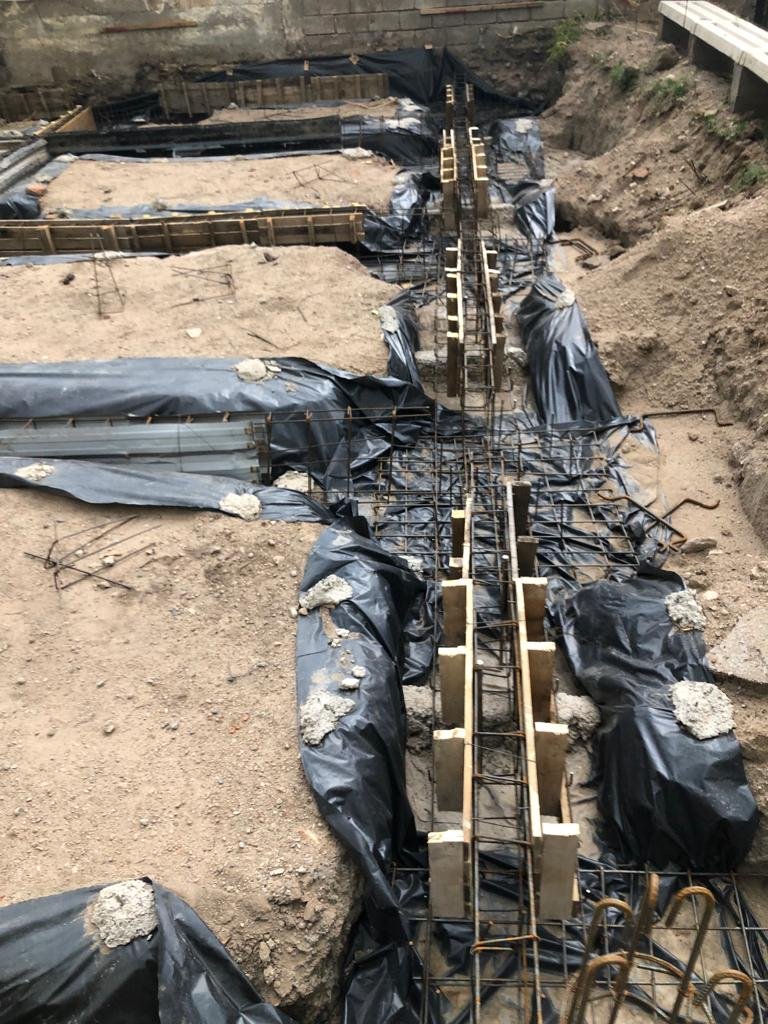 PHOTO-2022-03-16-21-17-47 2.jpg