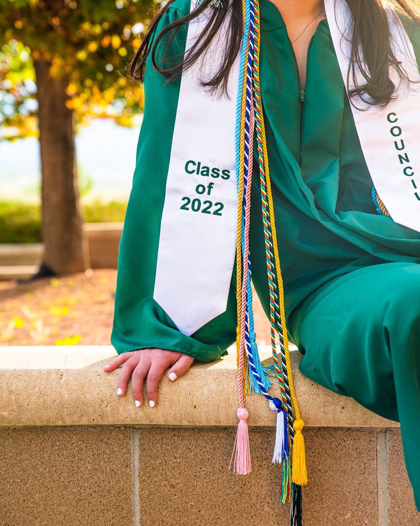 Congratulations to all the grads (including our own from her preschool class 🥰), but especially this one @miaschmetter . You are a talented, kind, smart young woman! Can&rsquo;t wait to see all that the future holds for you. We had some fun with the