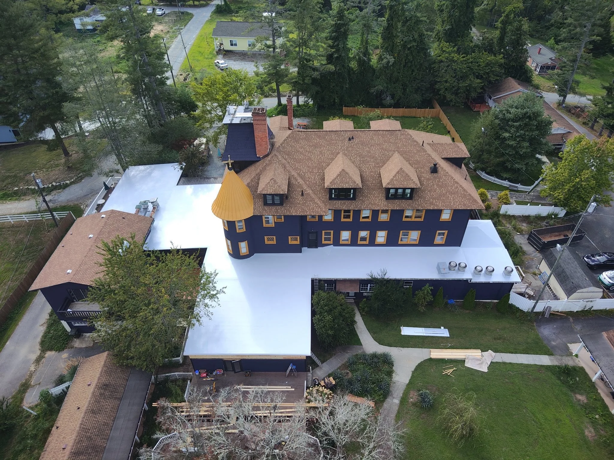 Osceola Lake Inn.jpg