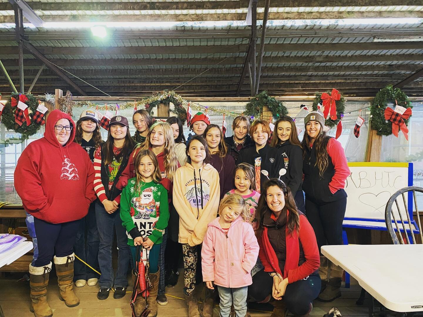 Holiday party 2021 at MBHTC! So much fun between free jumping, ornament making, and white elephant. We are so thankful to have such an amazing team and can&rsquo;t wait for all the fun to come in the new year! 🎄🎅🏻🎄