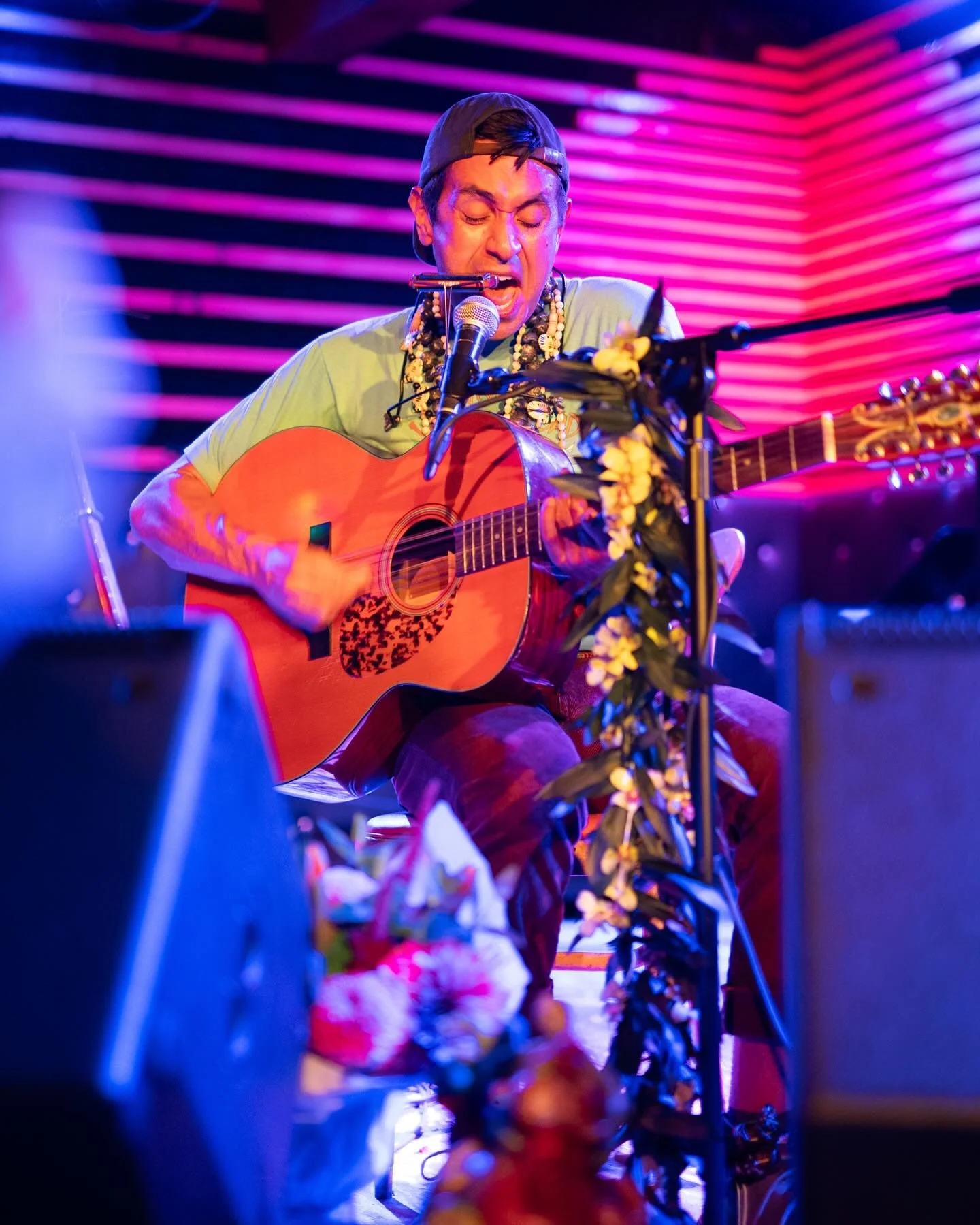 Some special moments from @drewheynow&rsquo;s October album release show shot by our talented friend @soundvisionproductions. 

Starting this Sunday, you can relive @drewheynow&rsquo;s album release show for &ldquo;Where&rsquo;s Your Feet&rdquo;, fil