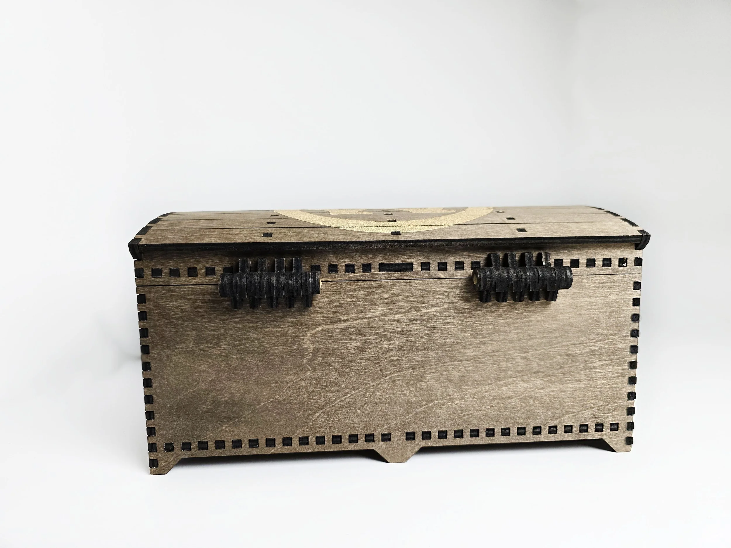 mtg deck box 4.jpg