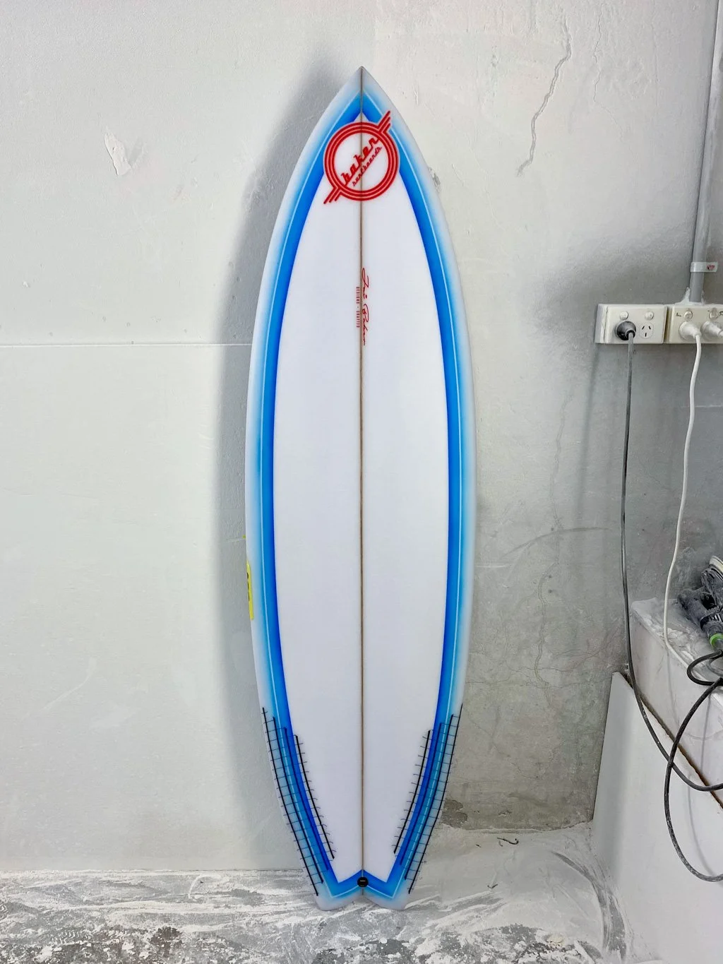 baker_surfboards_281123fishstick-1.jpg