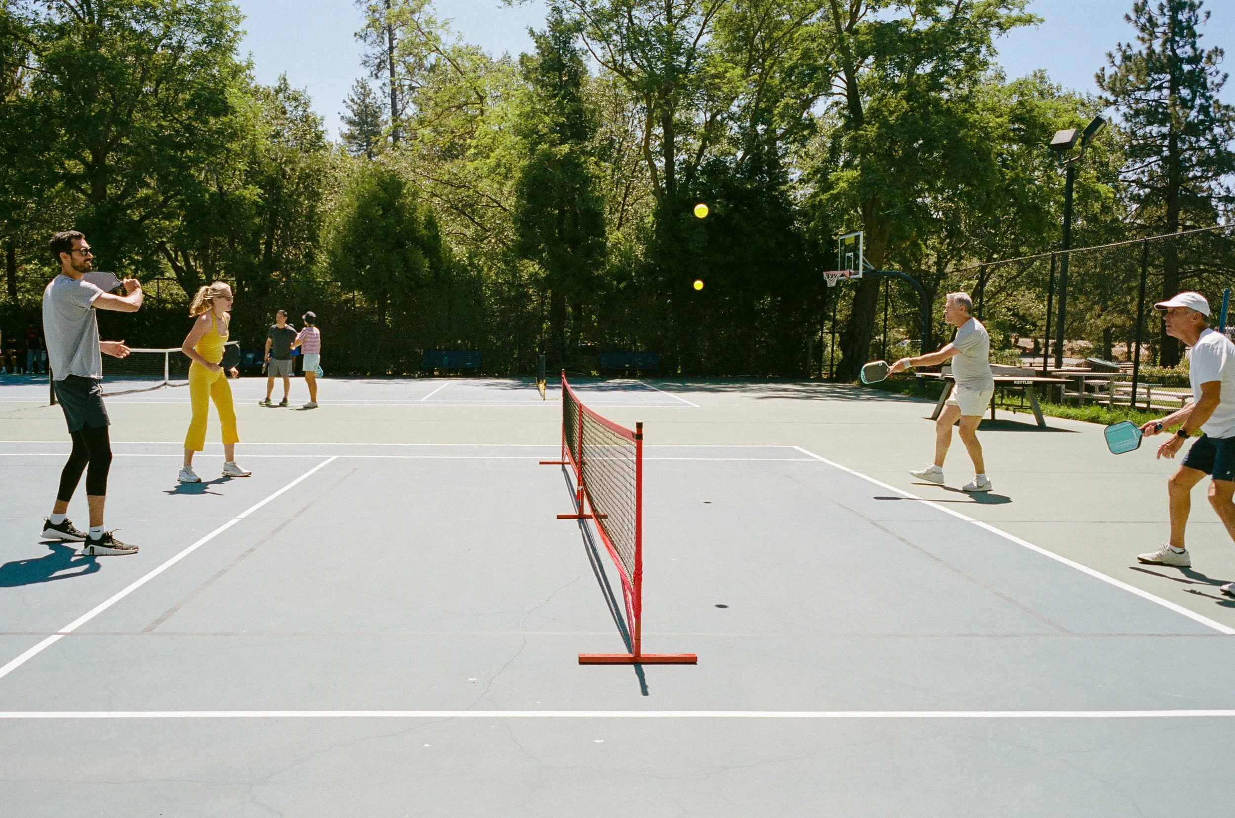 9_kelseycowley_derek&brett_pool_saturday.jpg