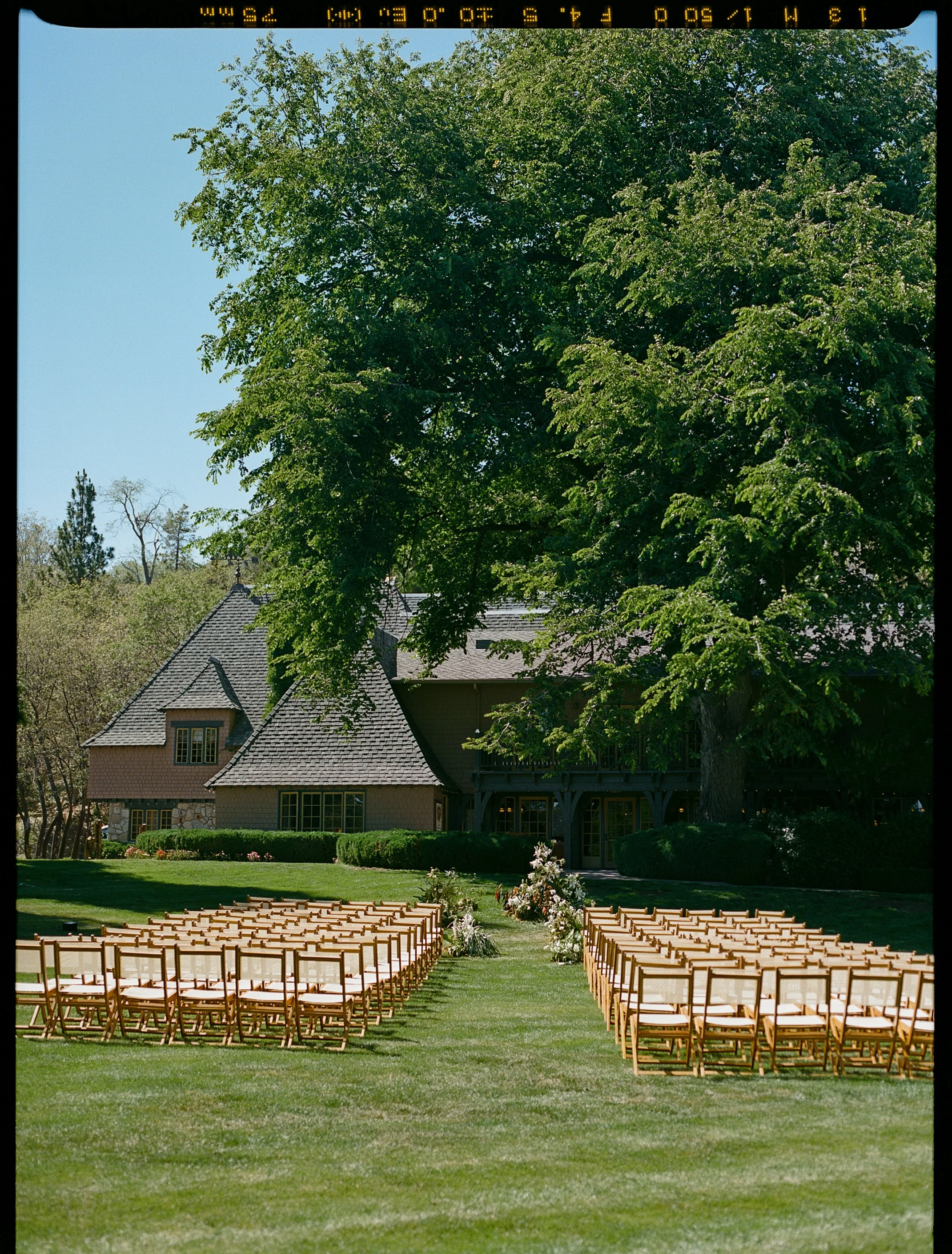 15_kelseycowley_derek&brett_wedding_saturday.jpg