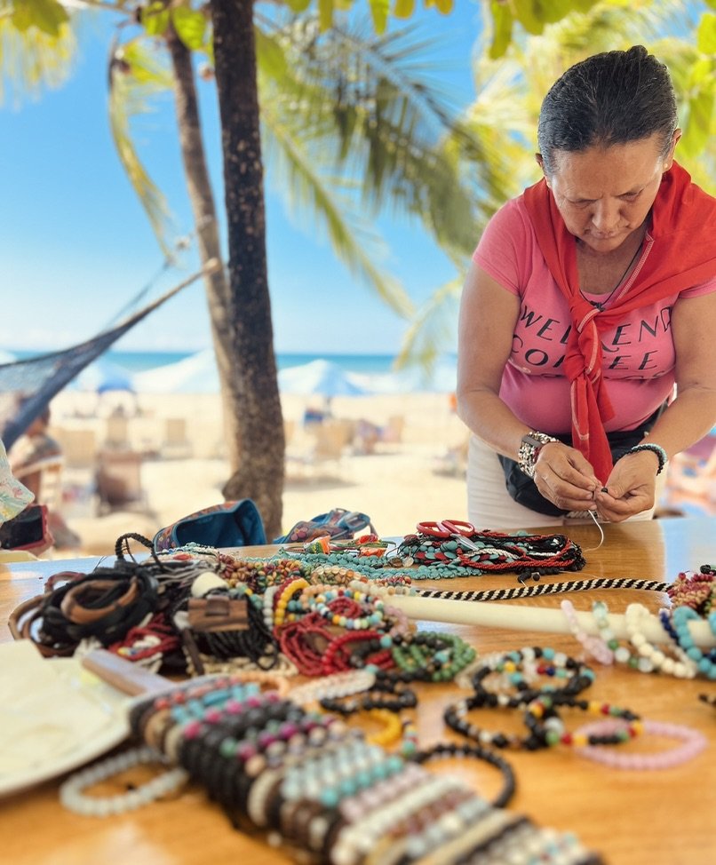 The Kandra genes are strong: jewelry bartering before lunch