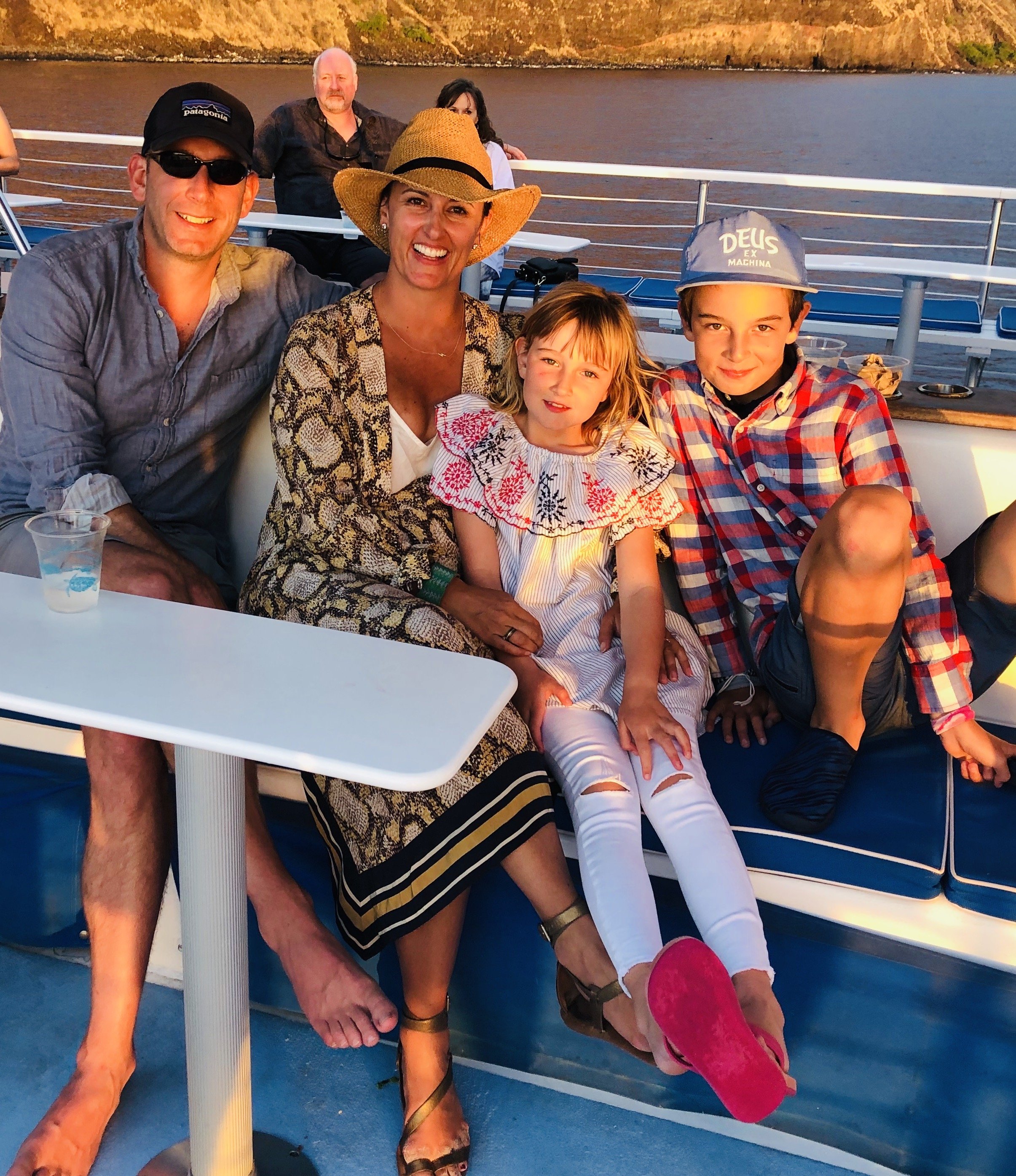 Sunset cruise, do not recommend