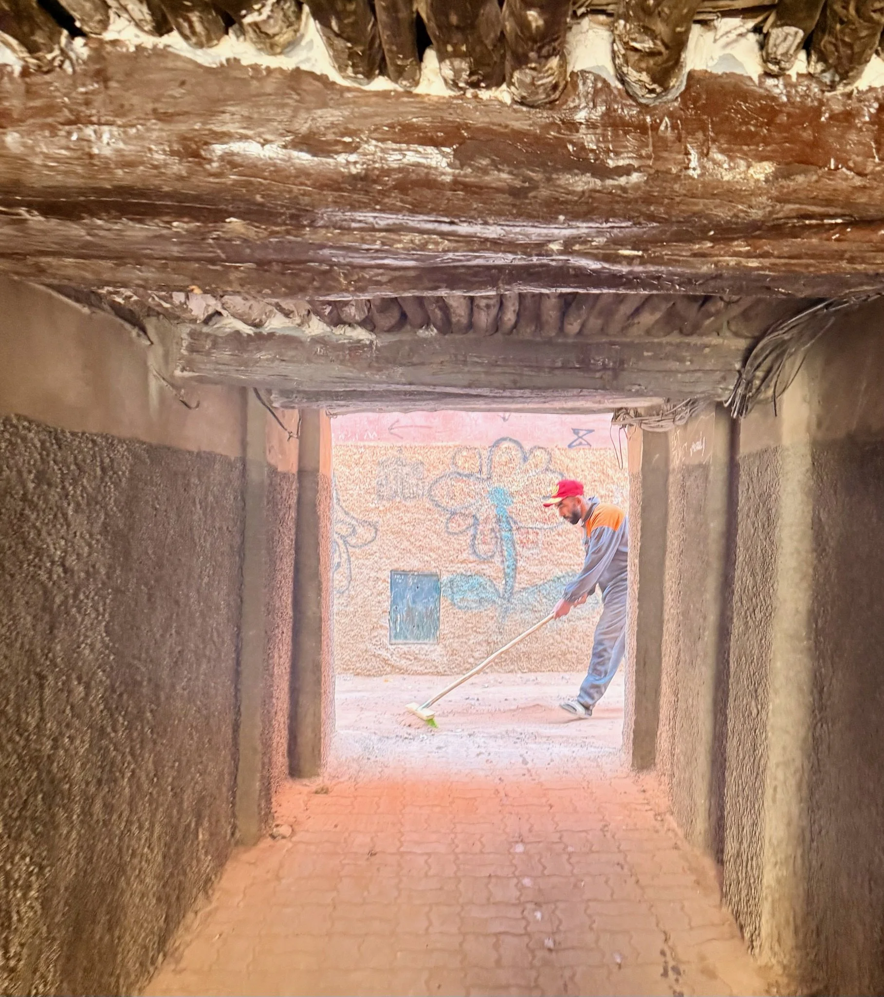 The maze to our Air Bnb