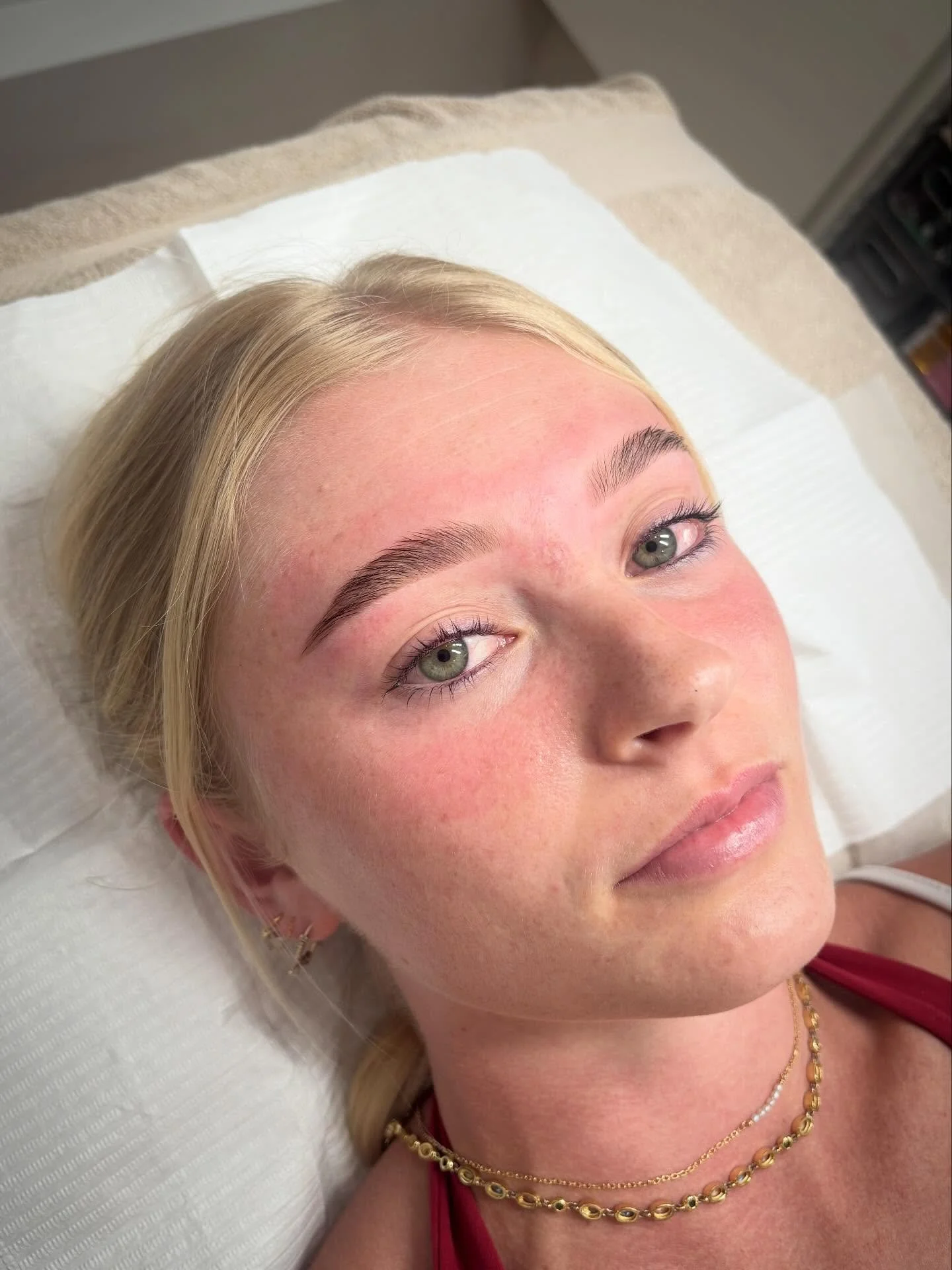 Brow wax + dye by Stevie 👏🏽😍