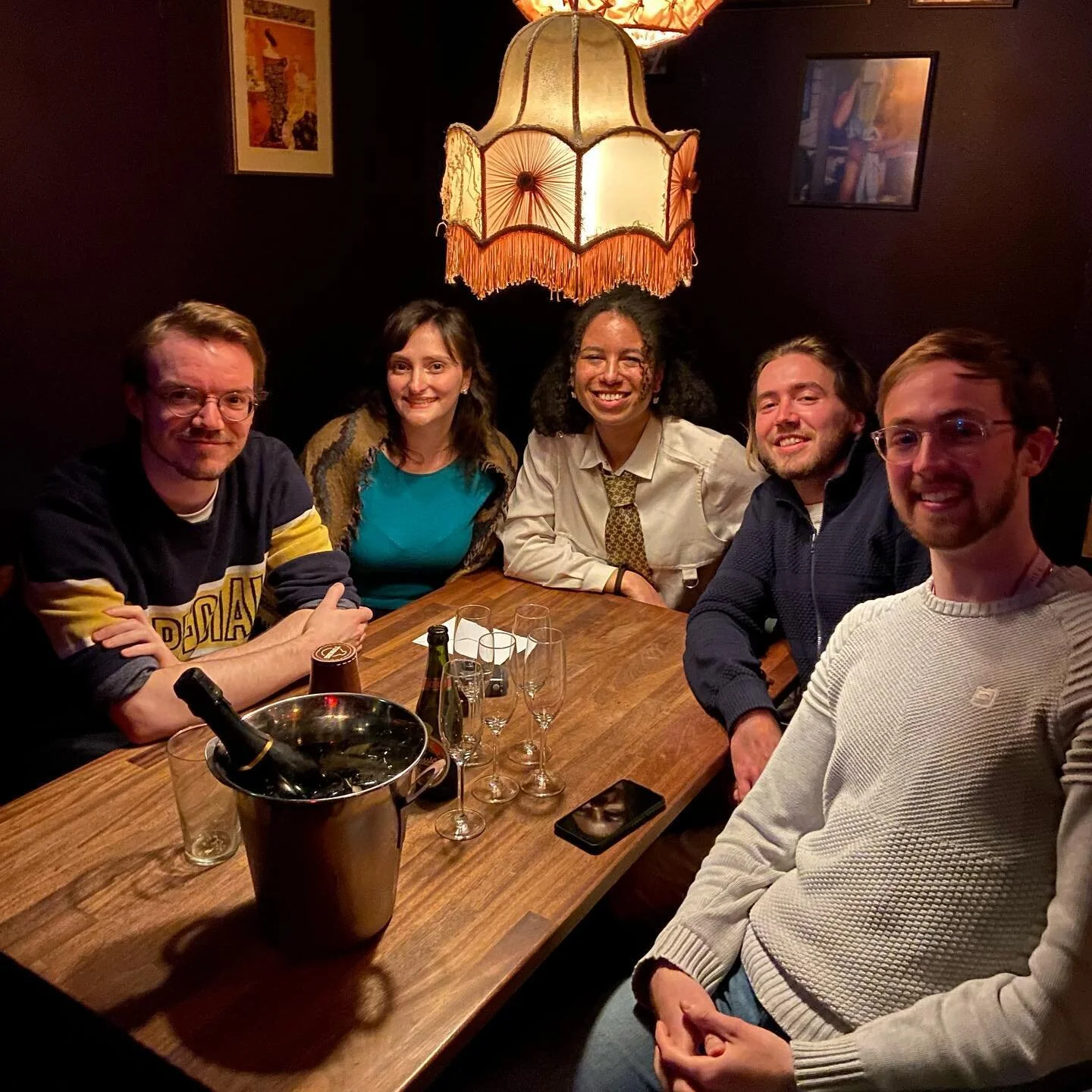 week 15 winners at @sohesten - 🥇Fourth Placers 🥈Copenhags 🥉T&aring;singegang ➗Salt 🃏Mad Monkeys - this quiz brought to you by Roger Moore