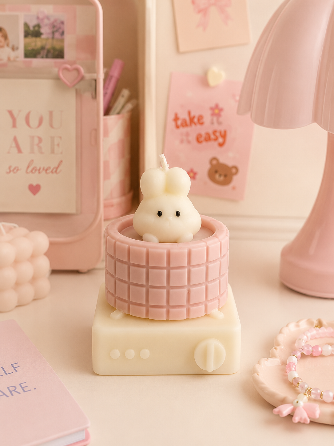 Bathing Bunny | Pillar