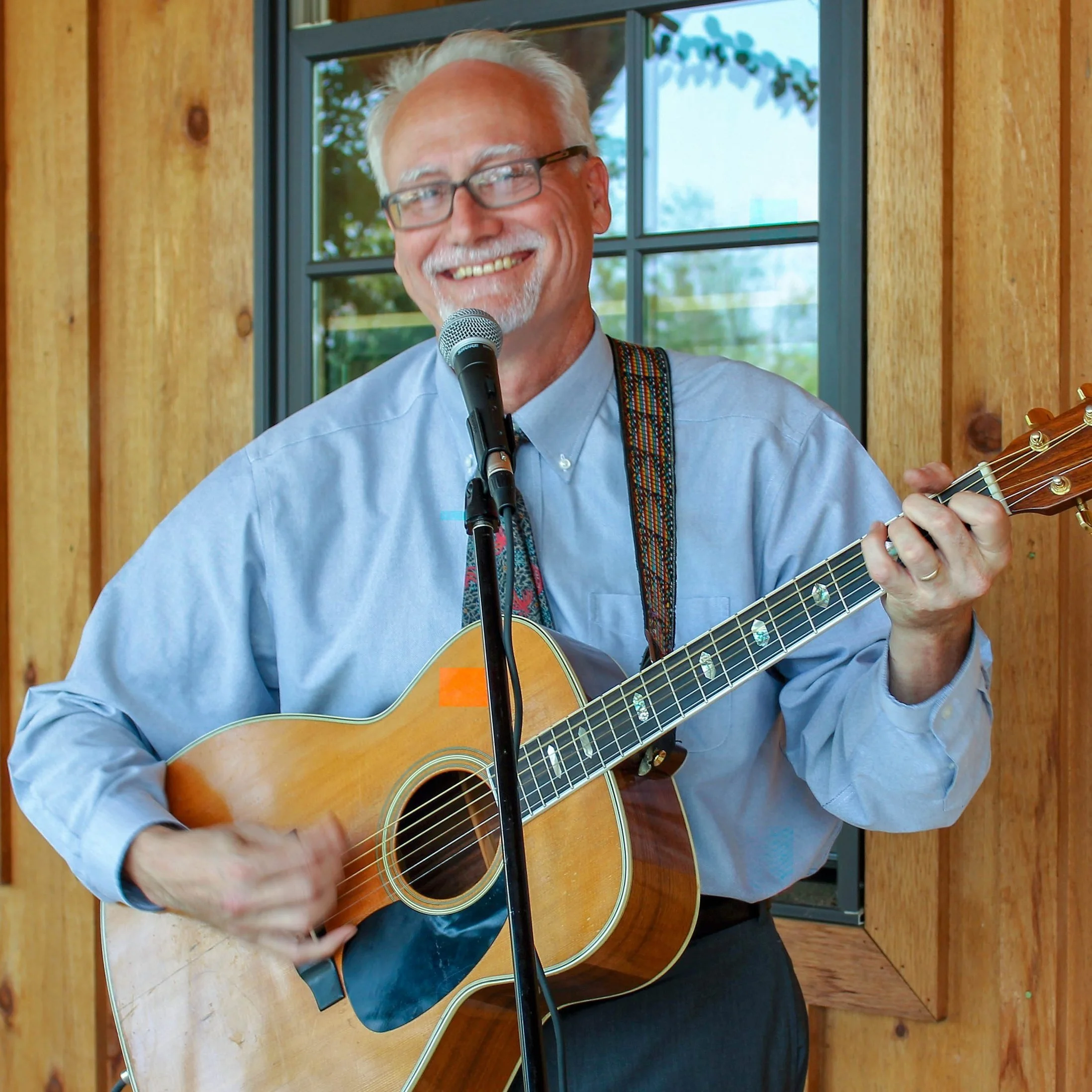 Live Music with Tom O'Neil