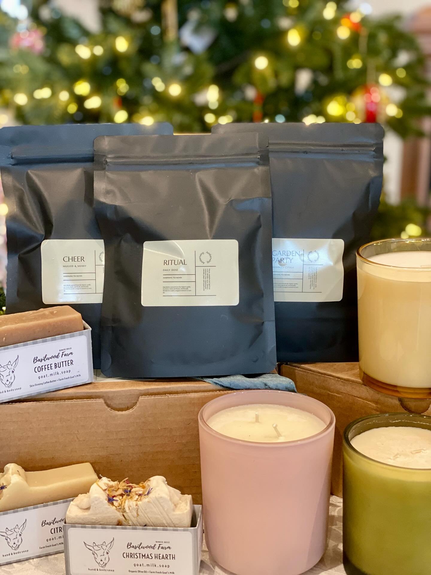 Still searching for the perfect gift? Stop by the Tasting Room to sip and shop! We&rsquo;ve partnered with @shopamberwing to offer beautiful gift sets featuring handmade candles, artisanal soaps, and delicious tea blends. Plus enjoy 25% off any bottl