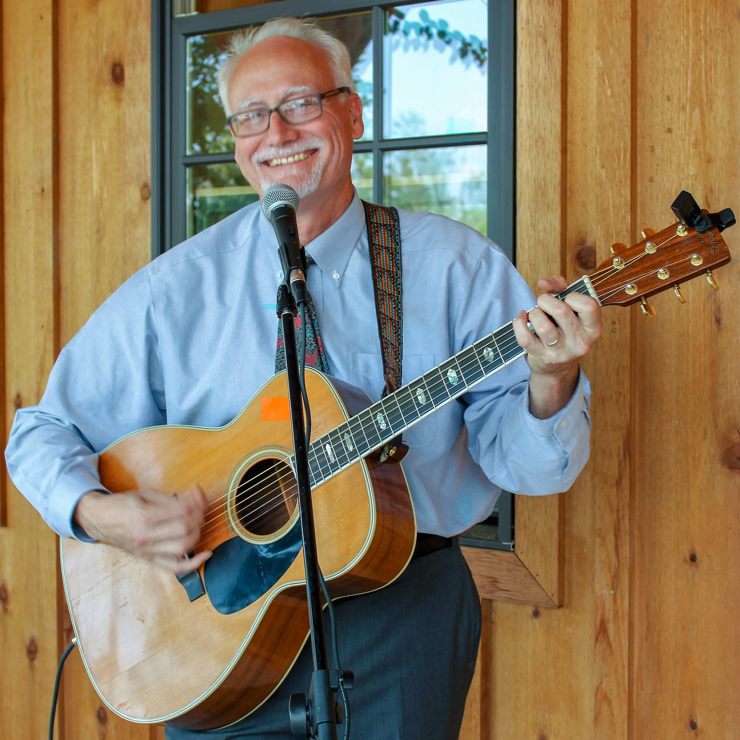 Live Music with Tom O'Neil