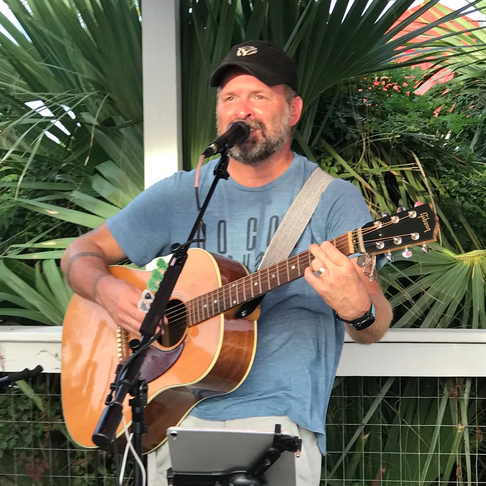 Live Music with Lenny Burridge