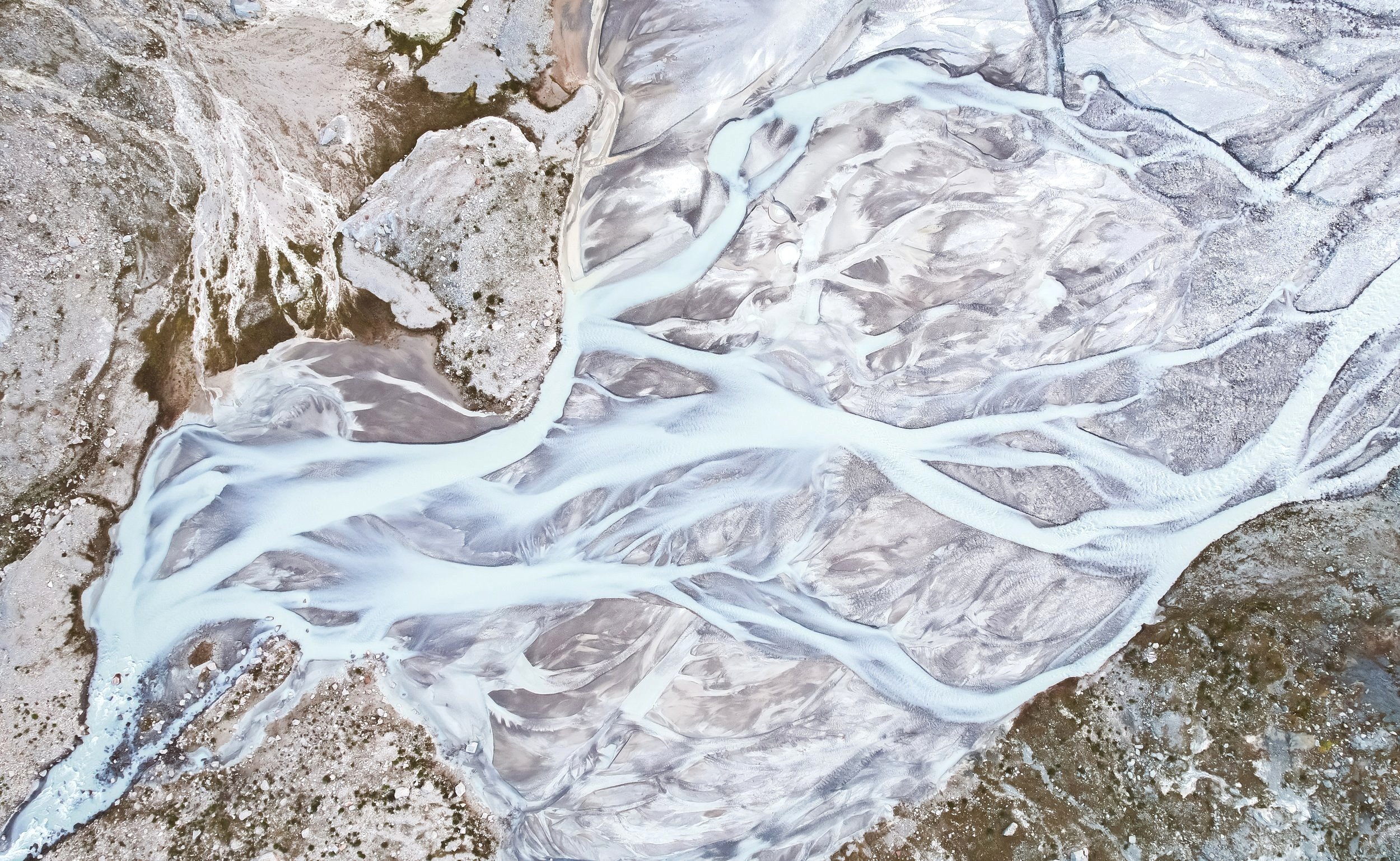 horizontal_130x80cm_ArtforImpact_so+close%2C+but+yet+so+far+-+Findelgletscher+I.jpg