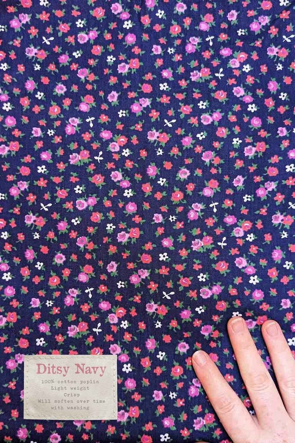 Ditsy+Navy+%283%29.jpg