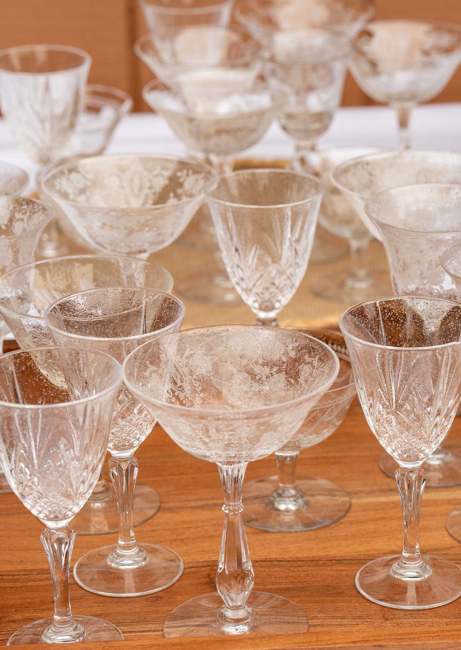 wine glasses for wedding.jpg