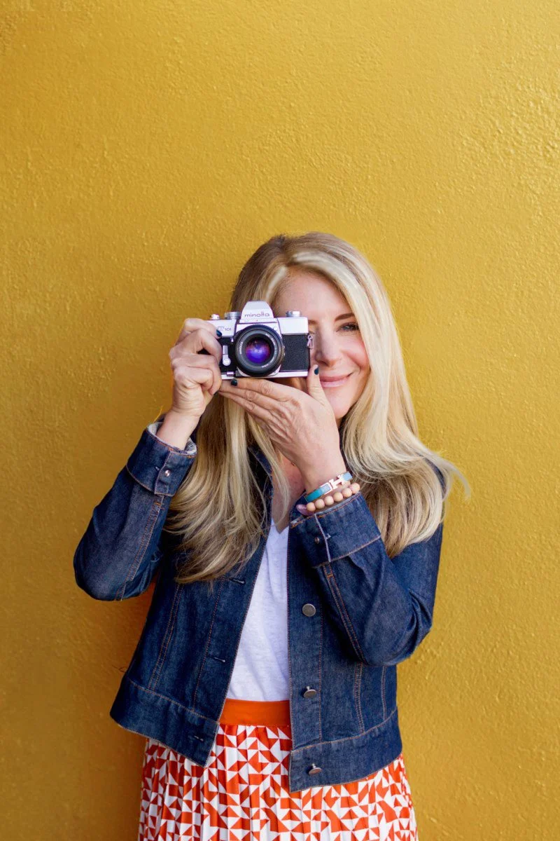Amelia Plumb of Amelia Plumb Photography behind the camera during a lifestyle branding session
