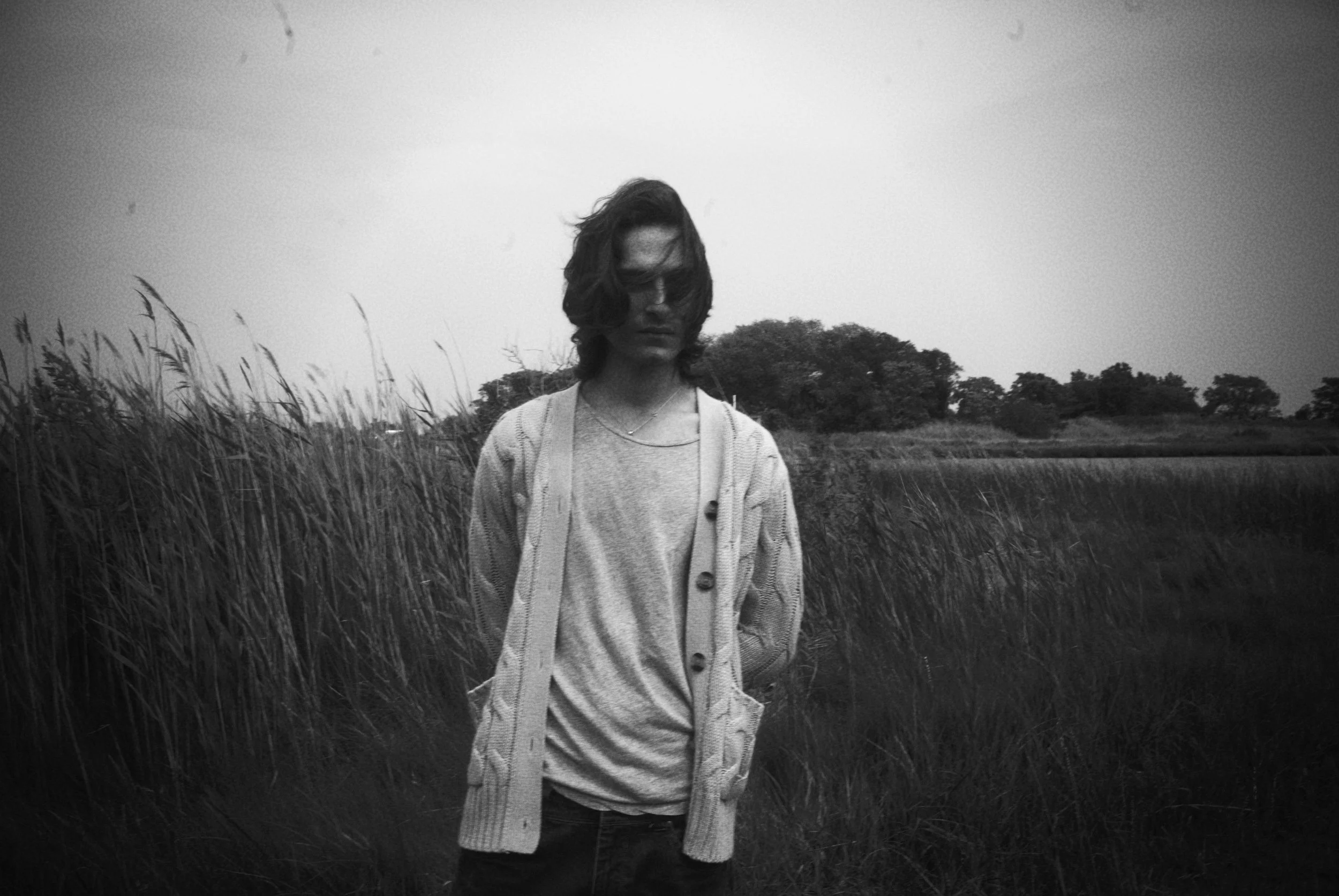 Premiere: Prettier Now kicks the door in with “Beaming”