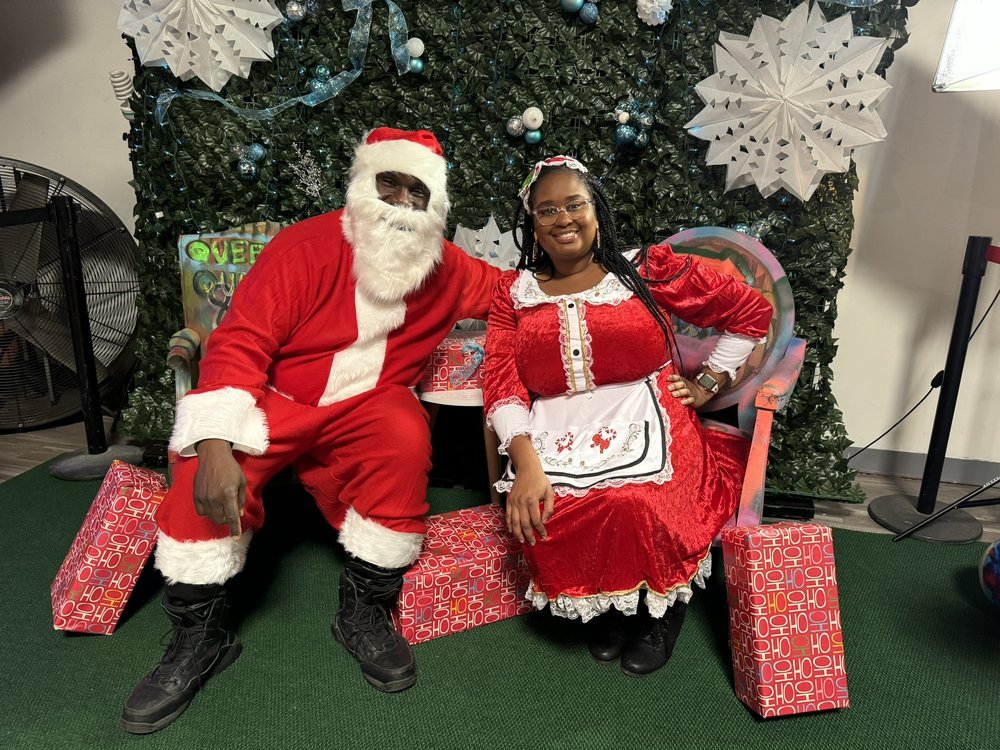 Merry Minds Santa and Ms. Clause.jpg
