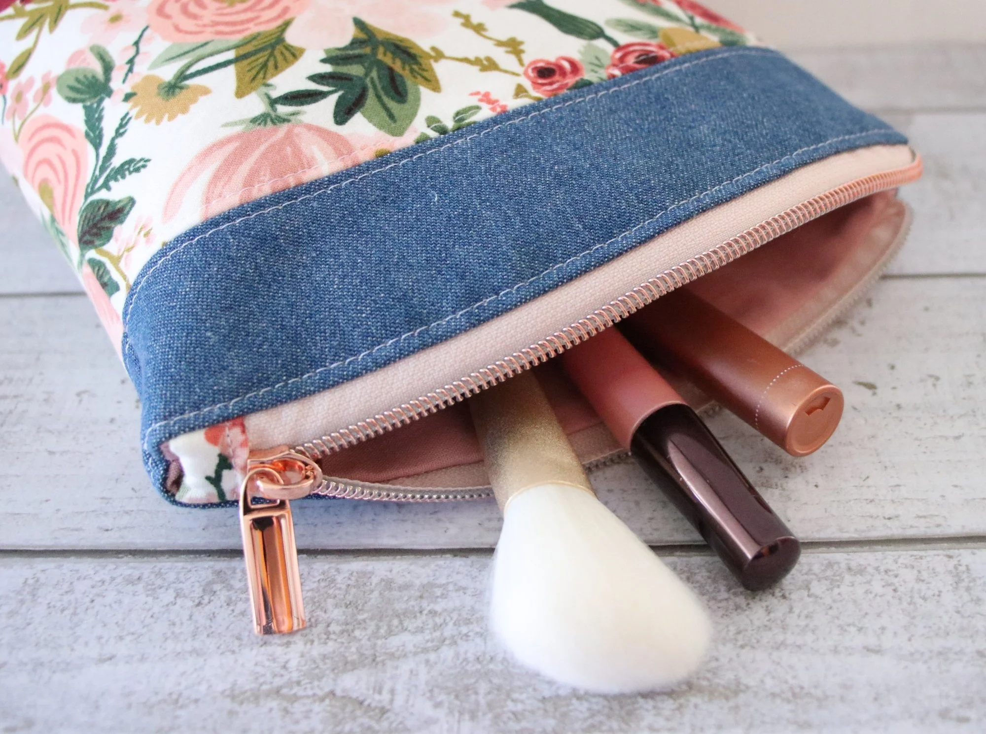 makeup-bag-garden-party-rose-2.JPG