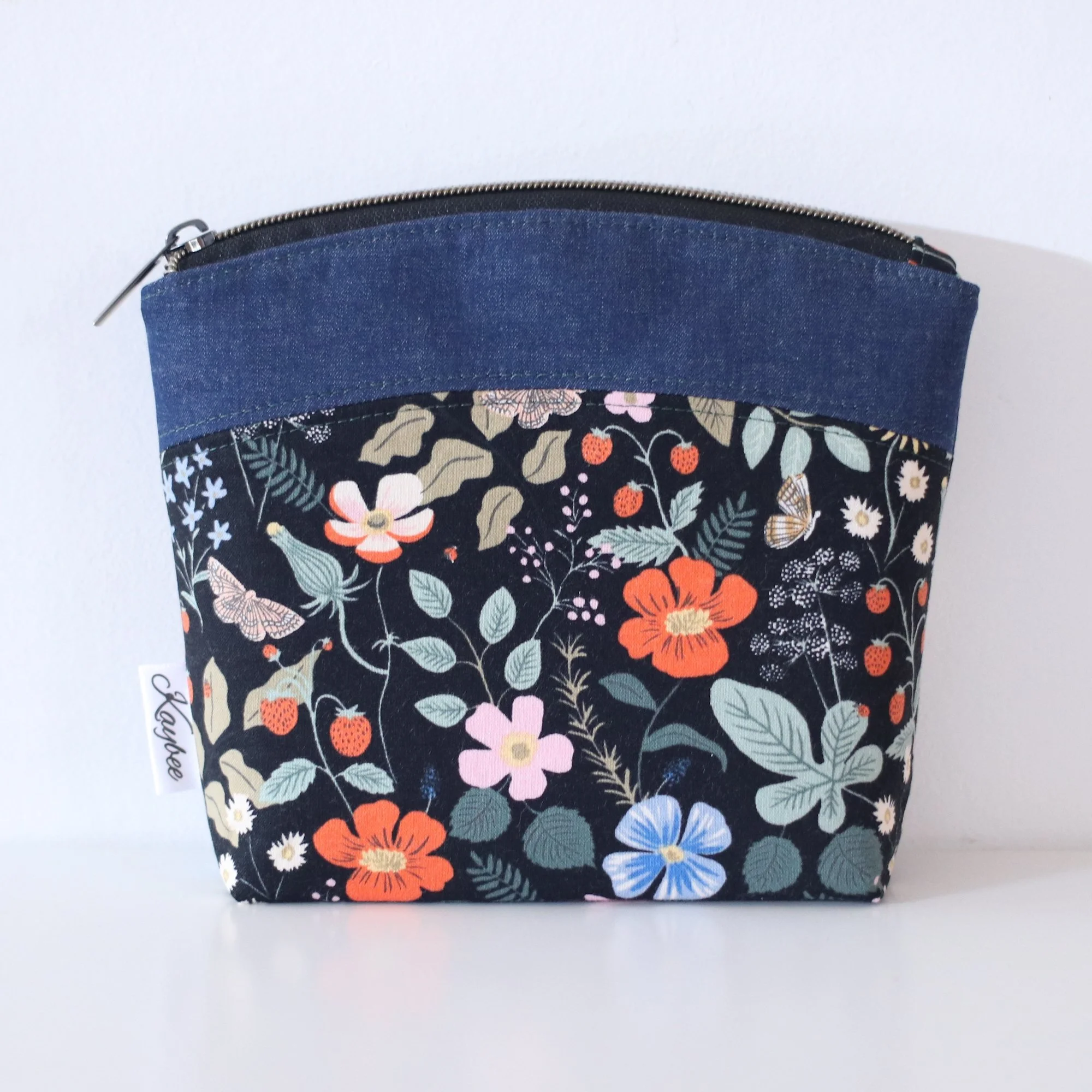 Makeup Bag - Strawberry Fields