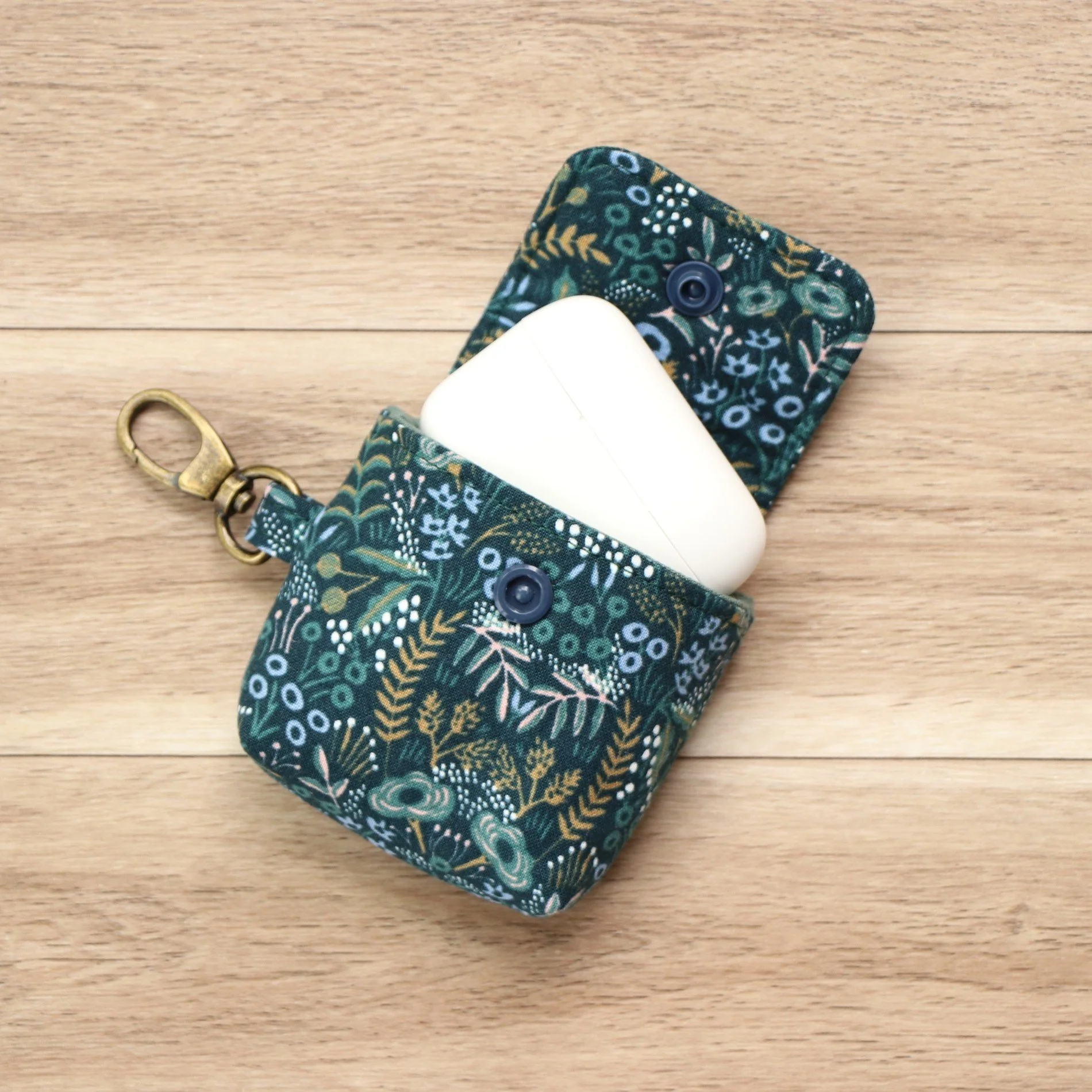 Audiobook Earbud Pouch - Meadow Blue