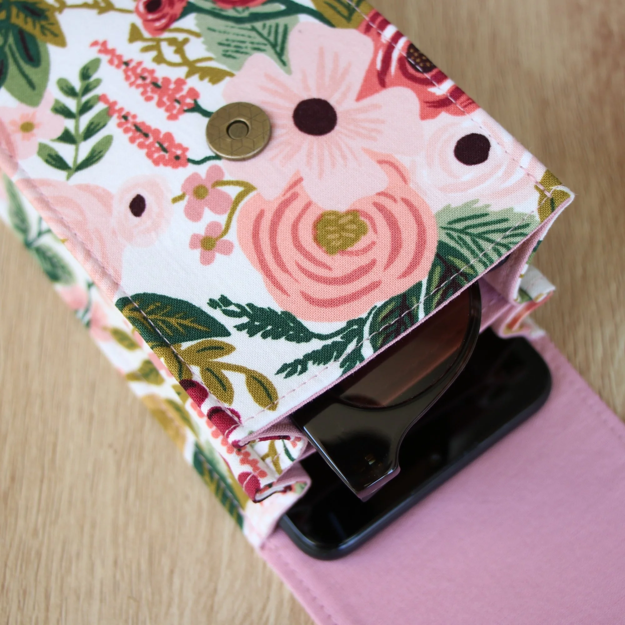 double-glasses-case-garden-party-rose-3.JPG