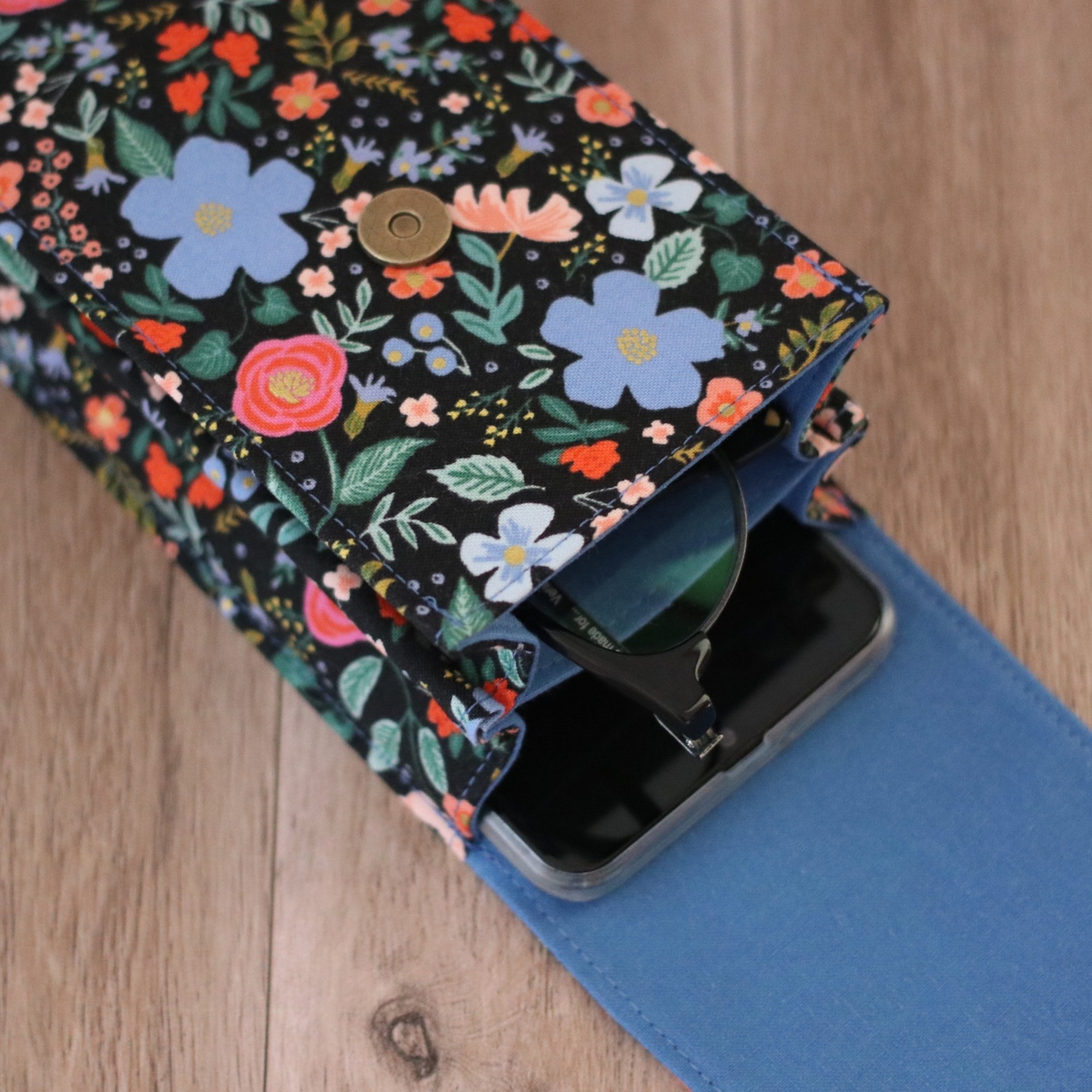 double-glasses-case-wildrose-2.JPG