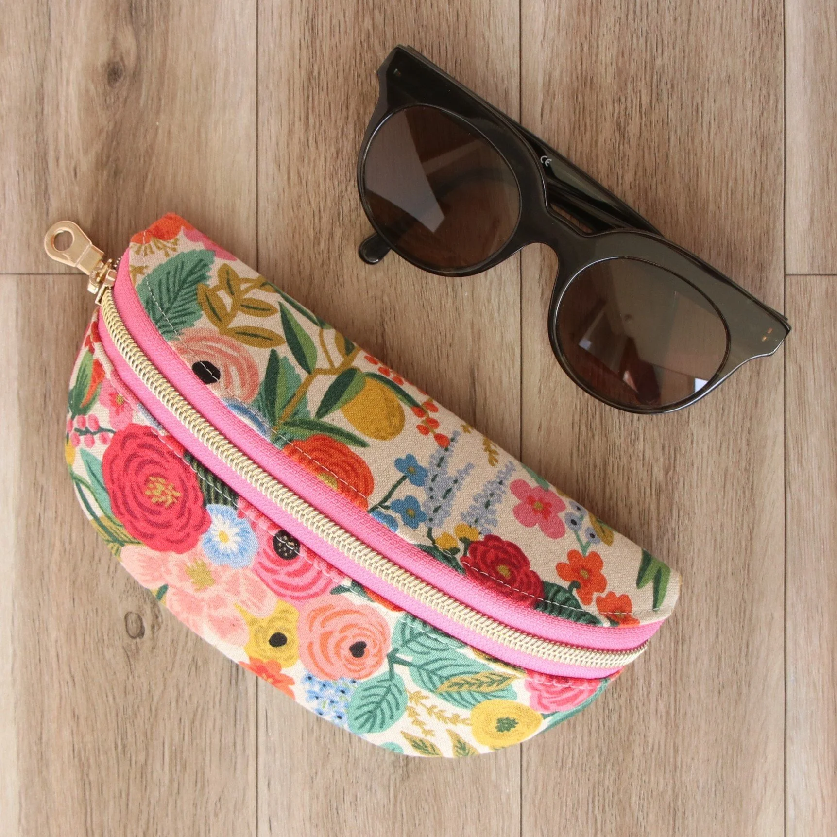 Rifle Paper Co Cotton-Linen Glasses Case - Pink