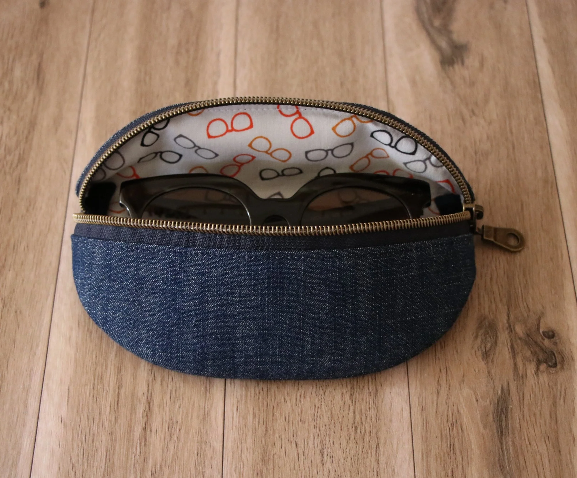glasses-case-zip-denim-2.JPG