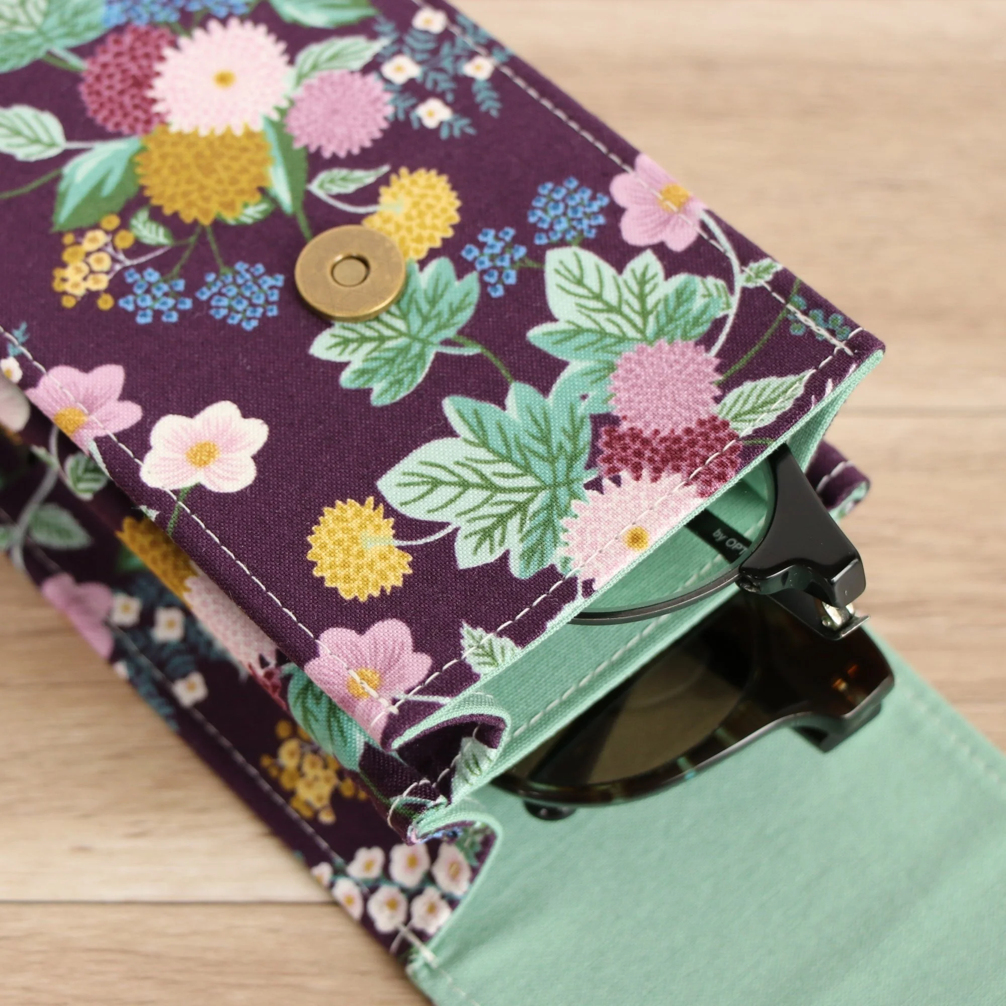 double-glasses-case-dahlia-3.JPG