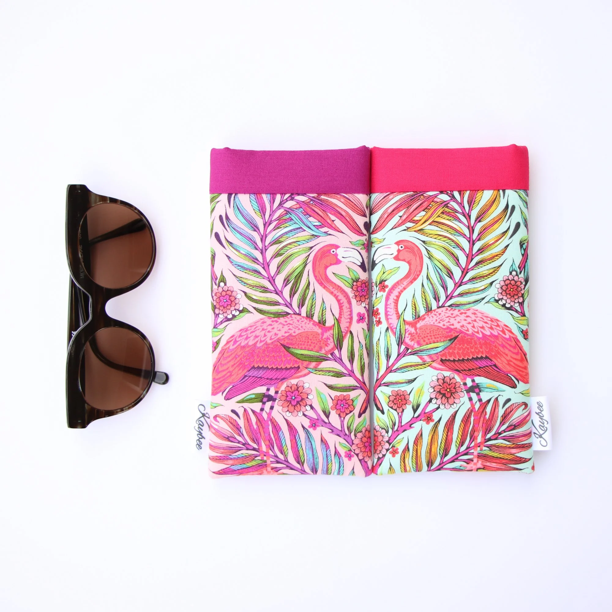 Snazzy Sunglass Sleeve - Flamingoes