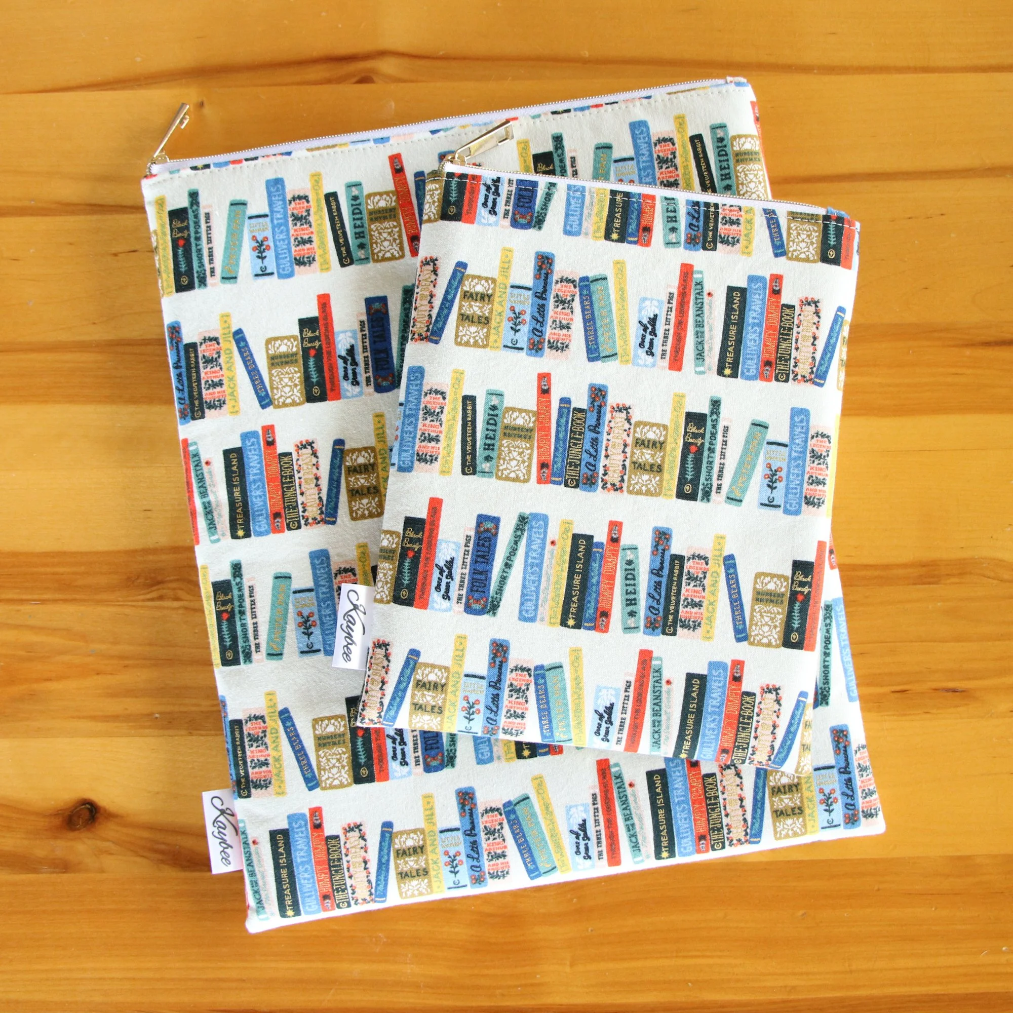 Book Sleeve - Bookclub Cream