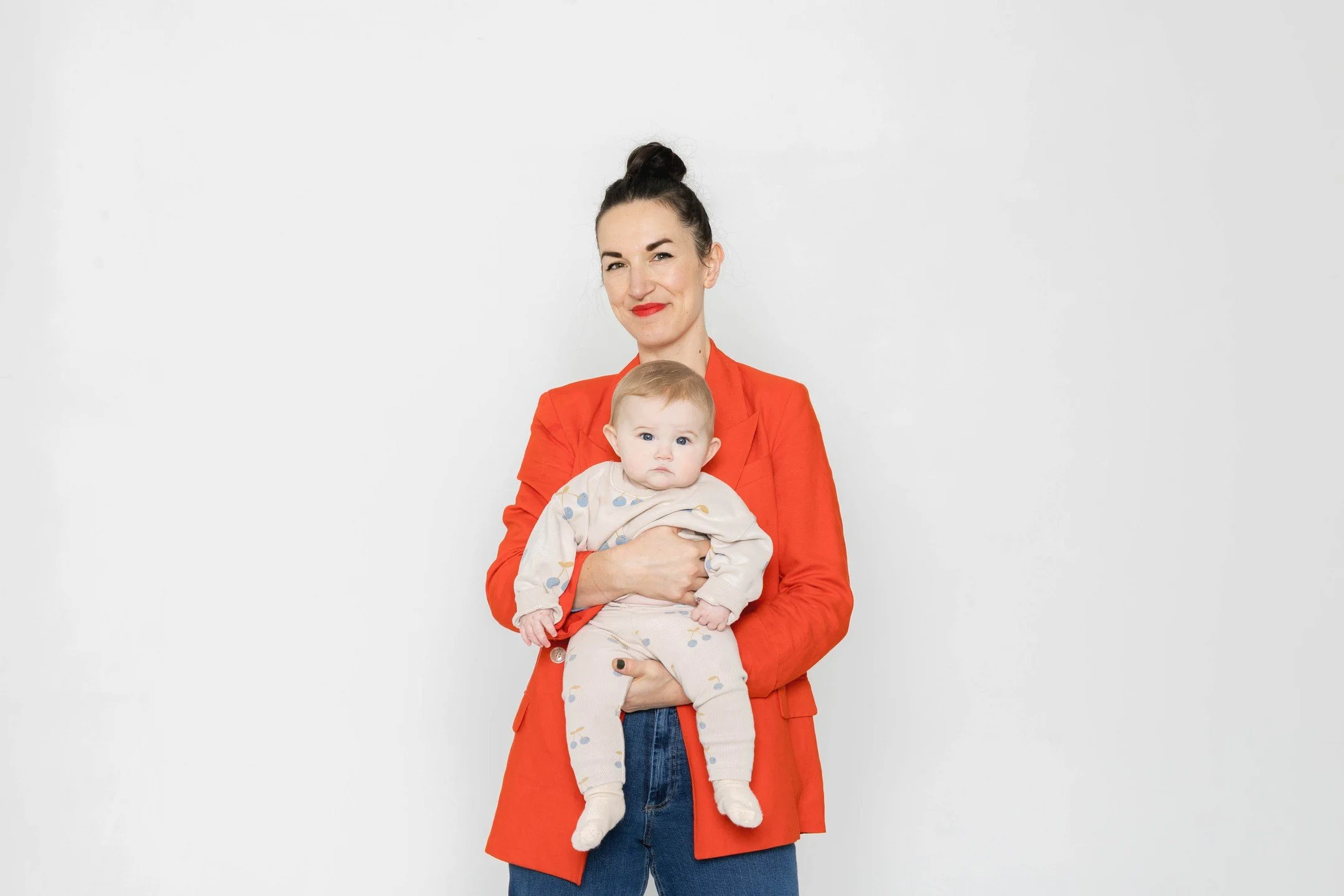 ❤️ 😍 Mothers day mini sessions are next up on the docket (on 9 May!). 
They'll be neutral and drapey, and I don't have an example to show you (because life)- but trust me, you will love them. Stay tuned, the waitlist opens on 6 April. Also, how cute