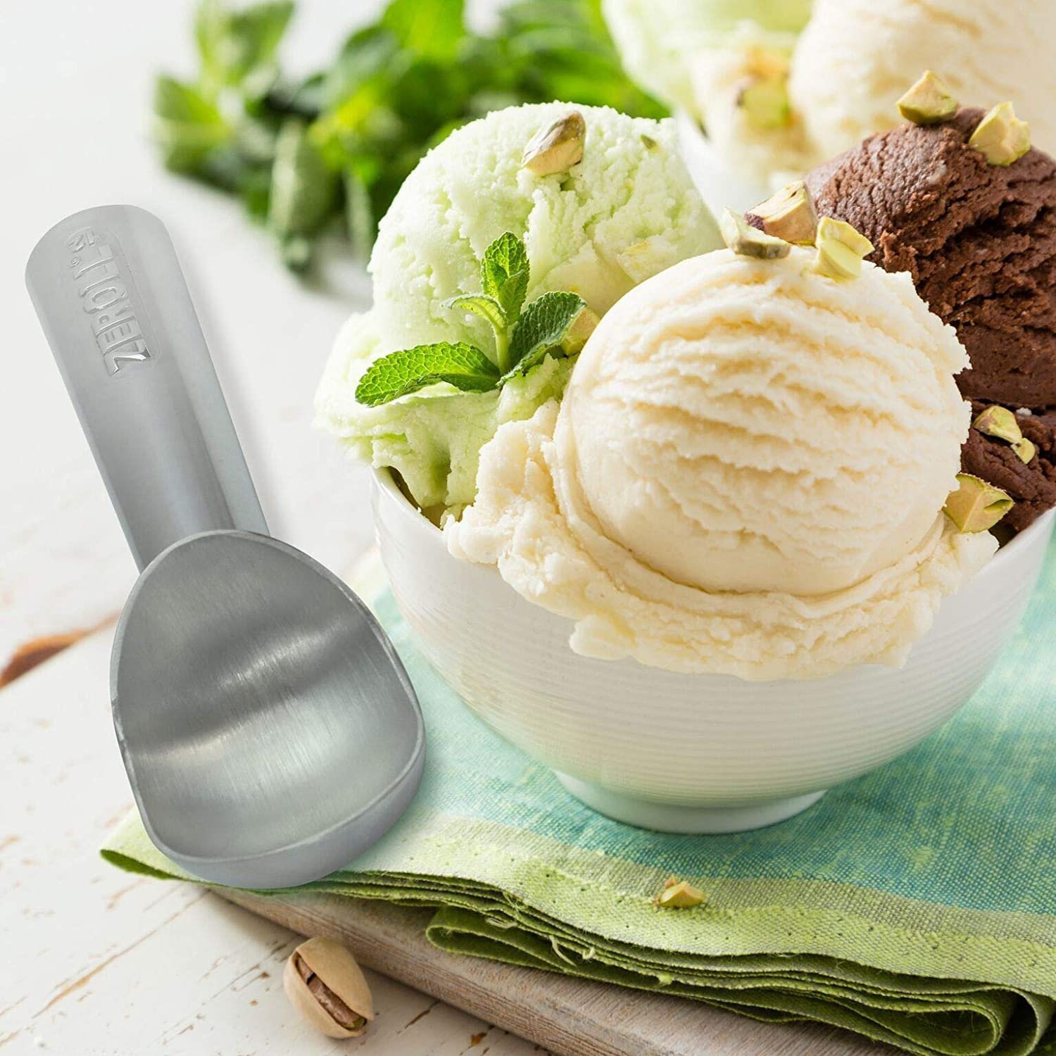 This is the best ice cream scoop ever