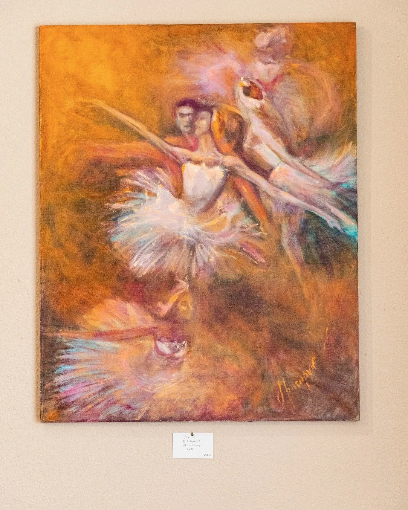 Golden hues, soft motion, and that perfect fall glow 🍂
There&rsquo;s something soothing about this piece &mdash; a reminder to slow down, breathe, and take in a little beauty this season. ✨

🎨 On view now at The 401 Art Gallery, Downtown Boonville
