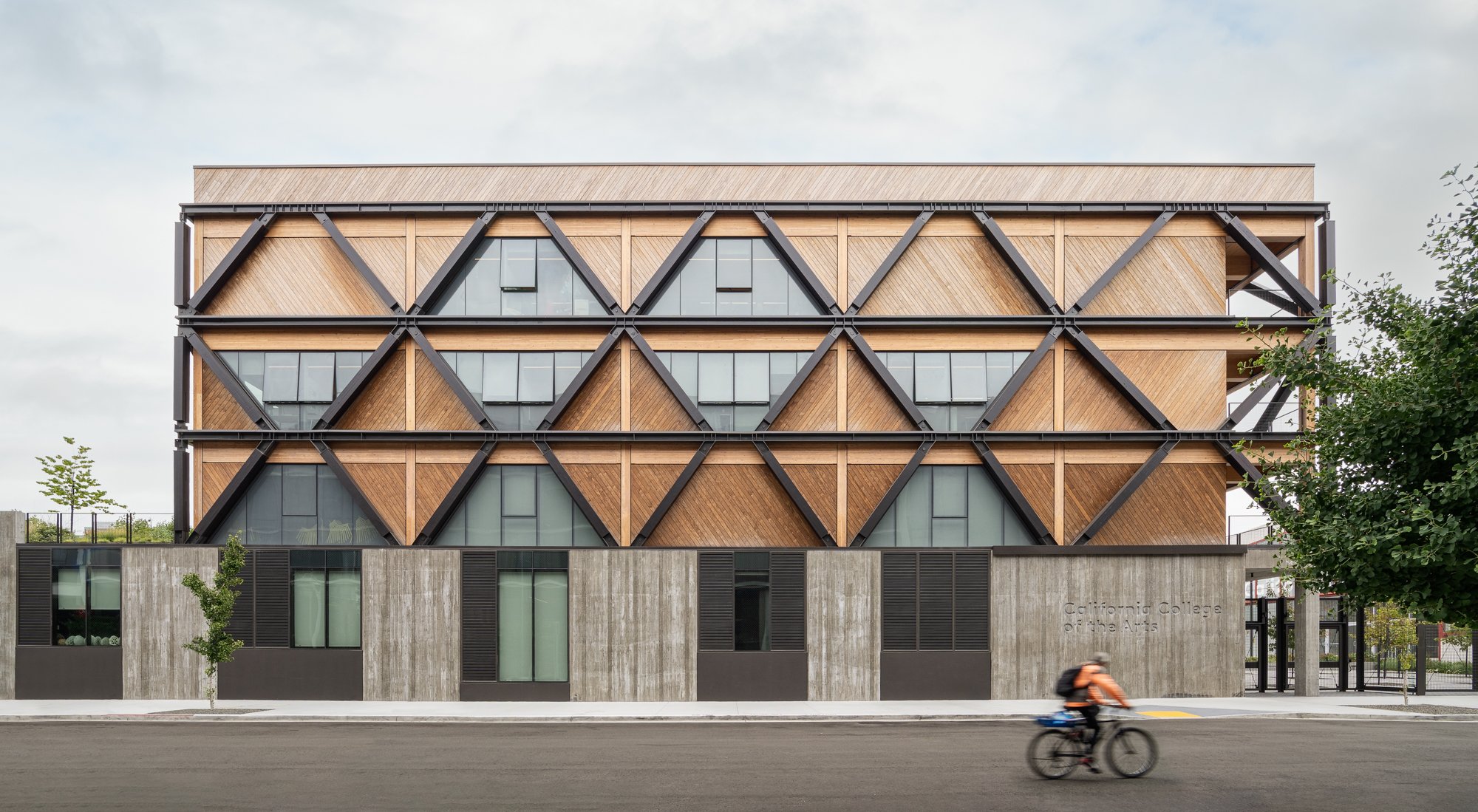 USA_Kebony_California College of Arts_Kristian Alveo_lowres-3.jpg