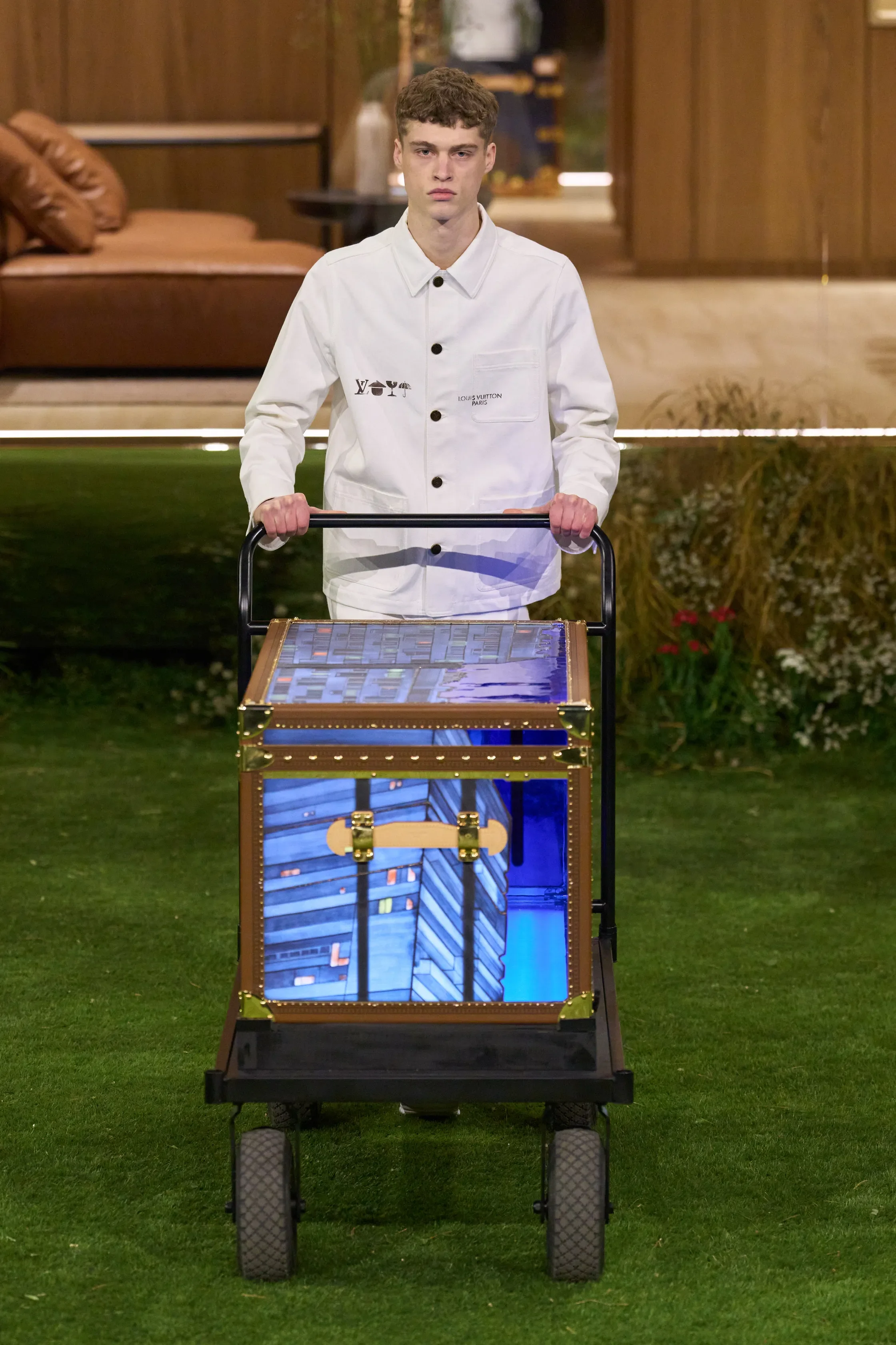 00071-louis-vuitton-fall-2026-menswear-credit-gorunway.webp