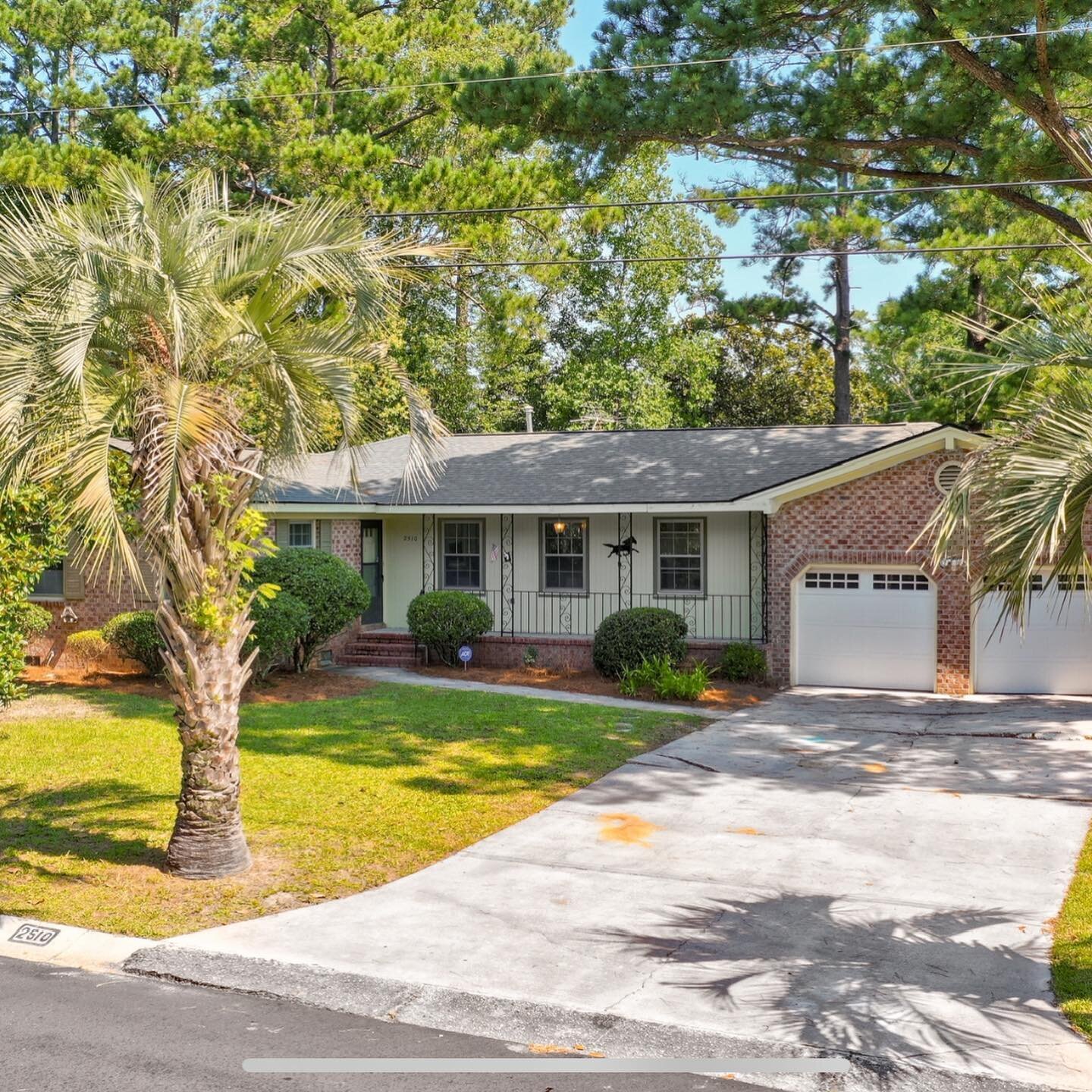 &mdash;&mdash;-&gt; swipe through to see the blue shag carpet!

This house was well taken care of but stuck in the 70&rsquo;s... we brought it back to life and into the 2020s last year. 

#realestate #realestateinvesting  #flipping #flippinghouses #c
