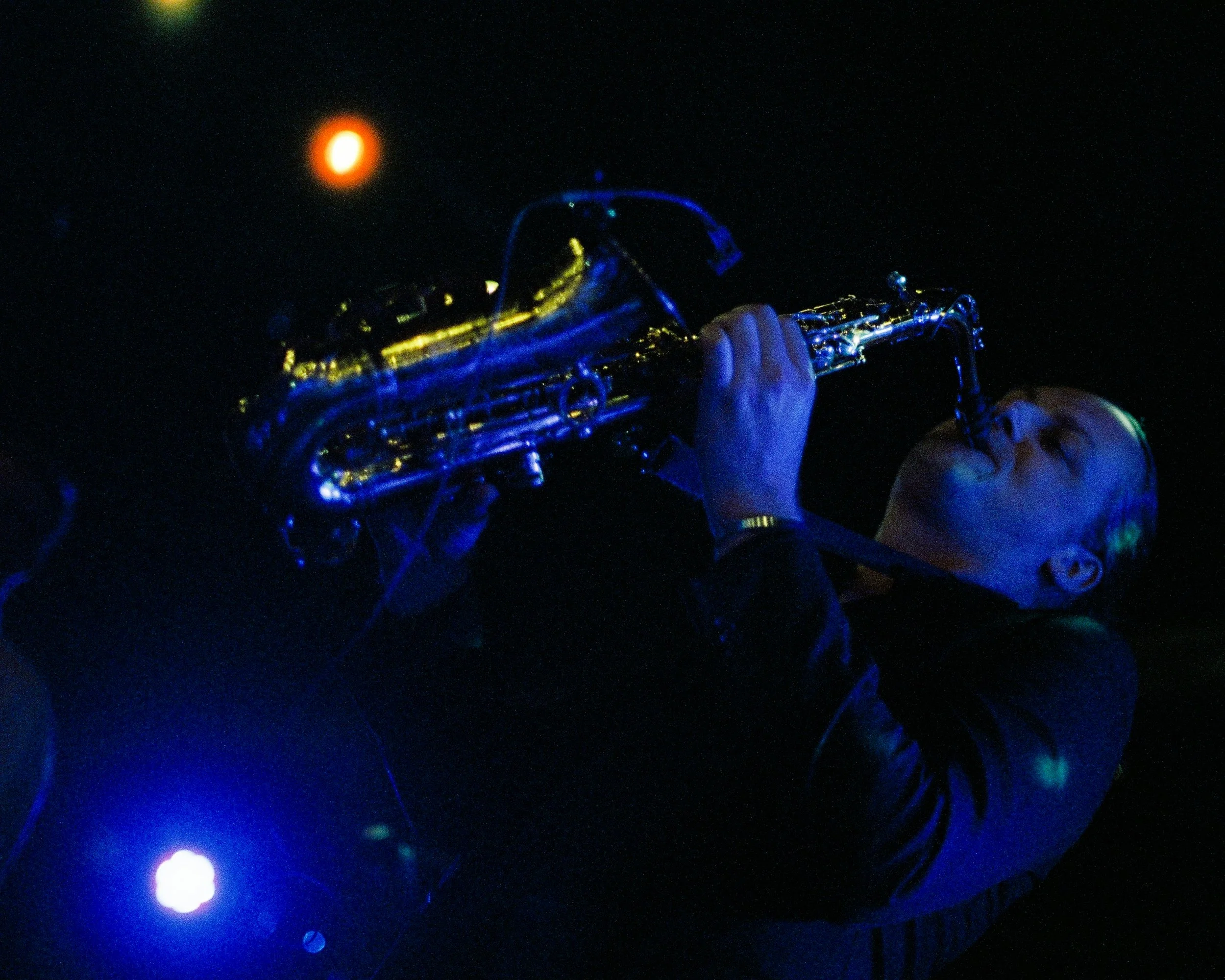 R1-09211-0026.jpg