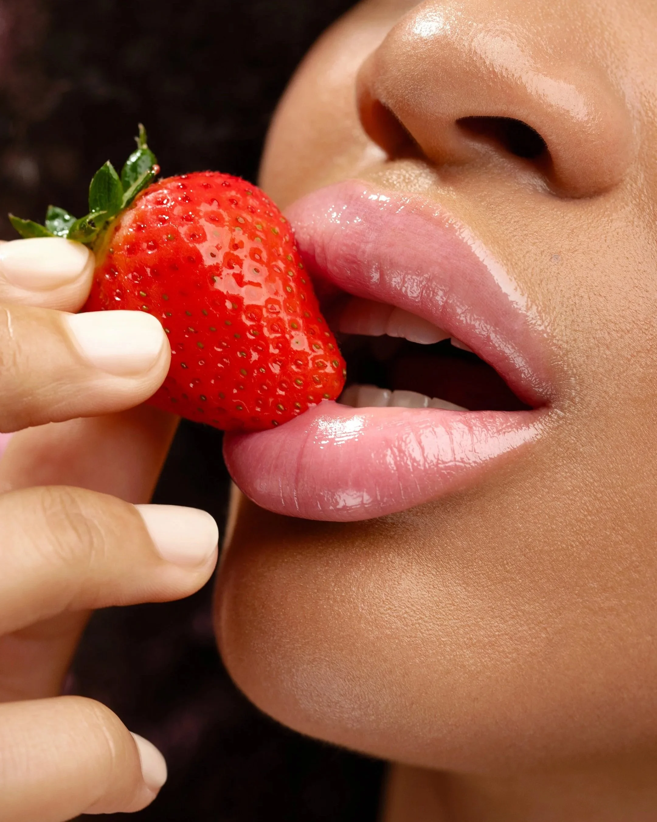 05_04_MODEL_STRAWBERRY_MOCHI.jpg