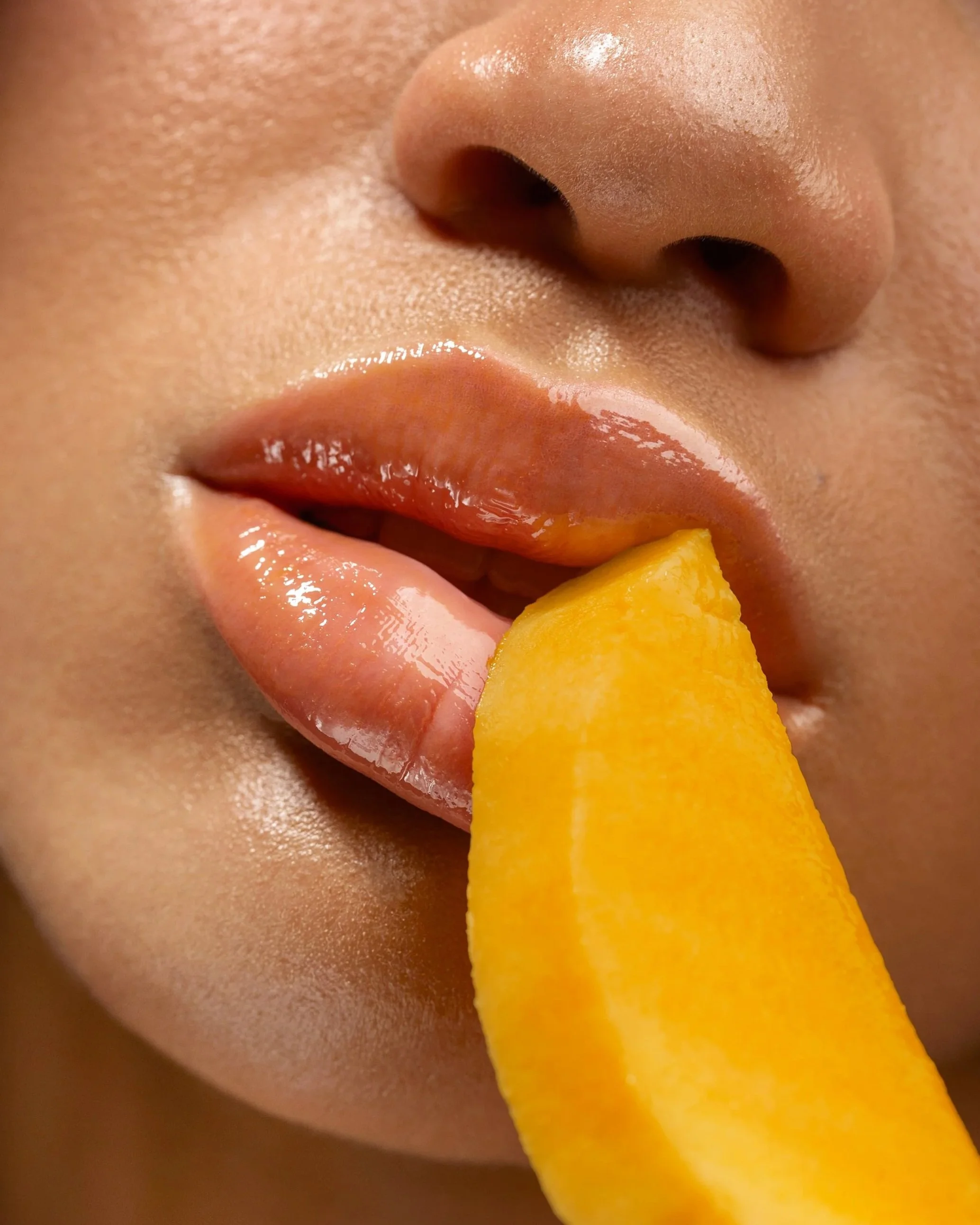 04_05_MODEL_MANGO_TART.jpg