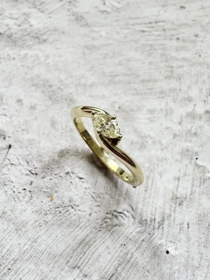 Timeless handmade gold engagement ring with diamonds, rubies, emeralds and sapphires