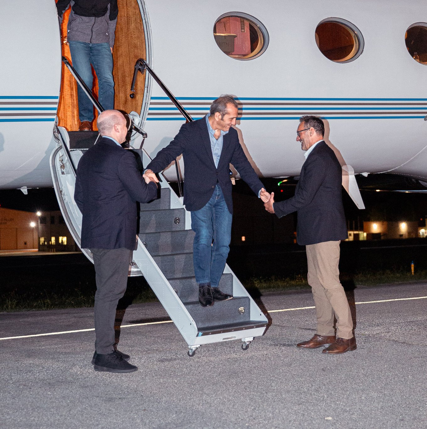 Emad Shargi, former American hostage in Iran, stepping off a plane at Fort Belvoir, September 19, 2023.
