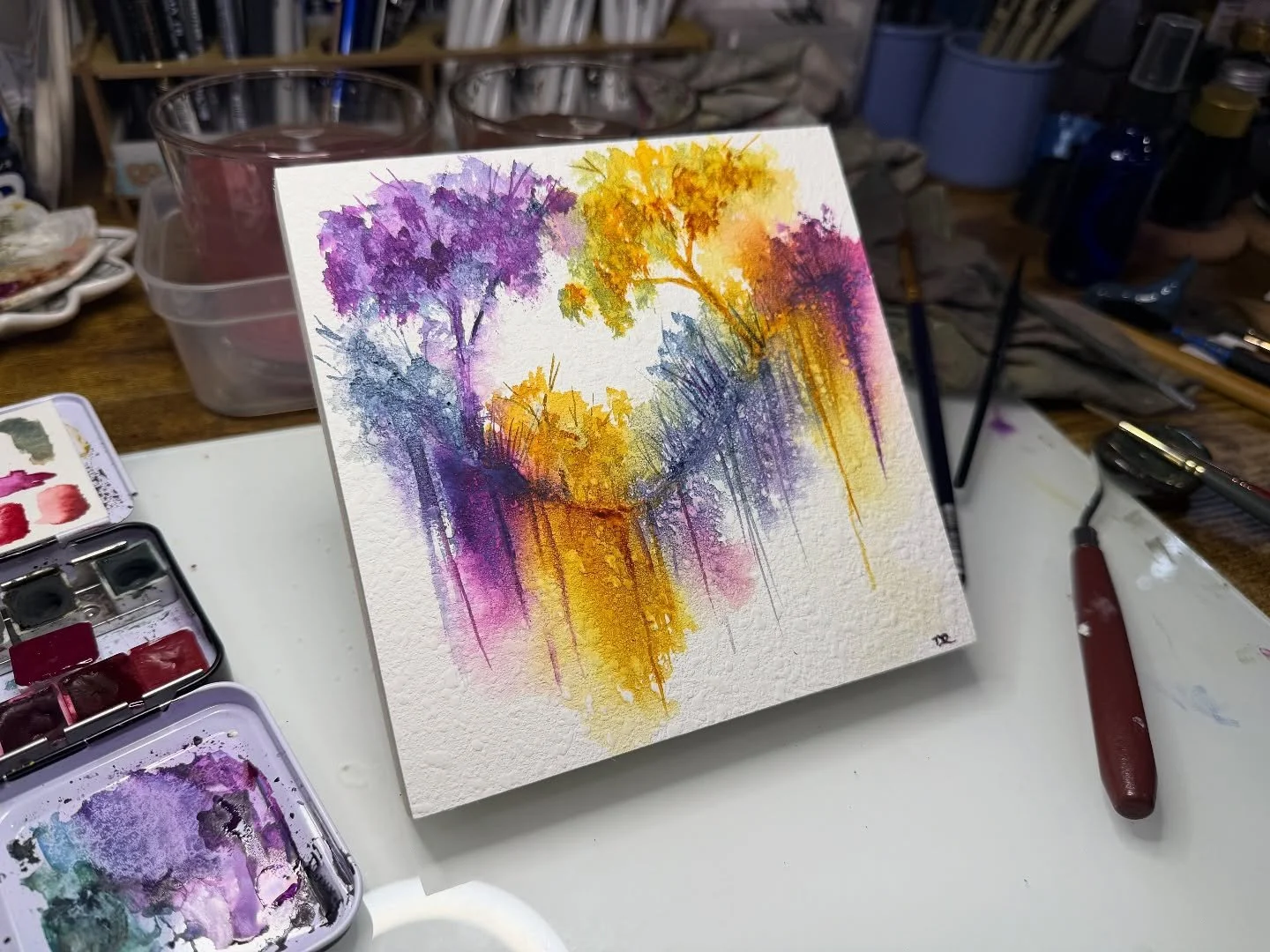 I do love how granulating paints react to this watercolor birch panel :). It still allows for details, which are making this feel like a magical New England forest :).
This and other new art will be available at @thewaysideinn Apple Fest next weeke