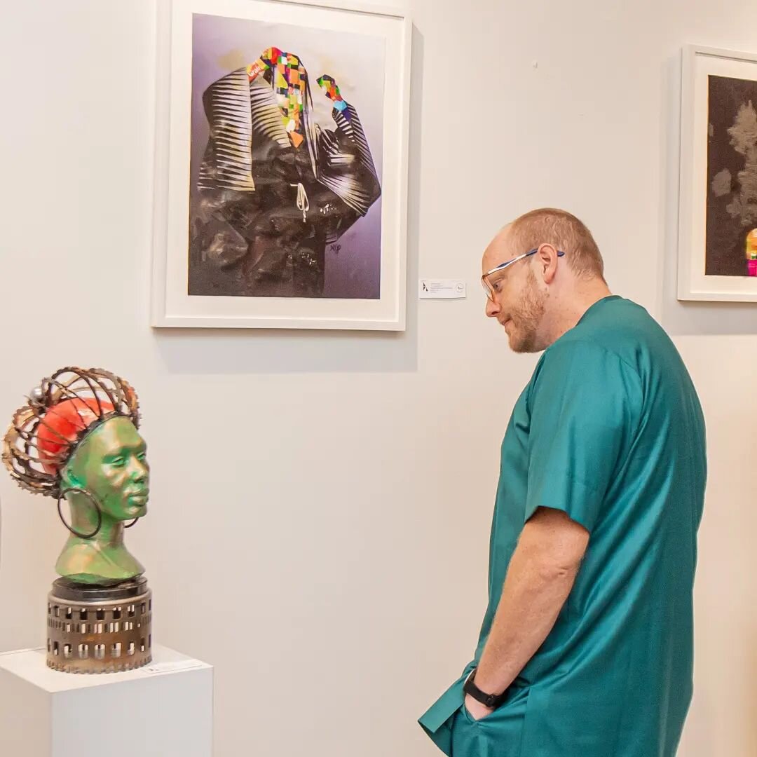 &quot; The Queen&quot; by Adeola Balogun @adeola.balogun.66  is an elegant art piece which was exhibited at the&nbsp; Artssembly exhibition.

 It is is a symbolic piece that references the ephemerality and the inherent landmines that are constantly l