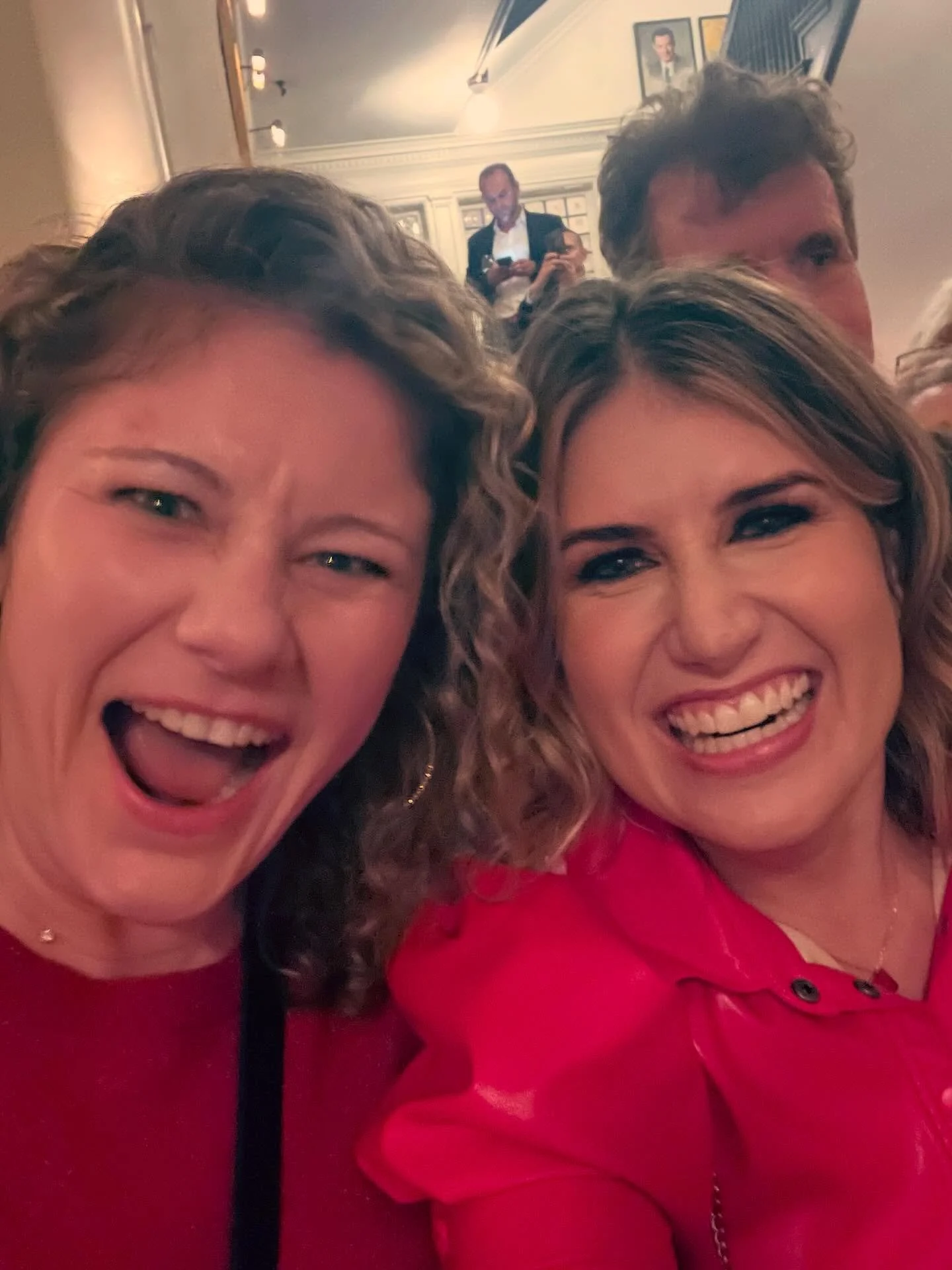 The first piece of Dating Disability reader feedback I received was from a friend who said when she read it, she like felt she was talking to me. 

That compliment speaks directly to the superb editing skills of @jajihammer and her dedication to pres